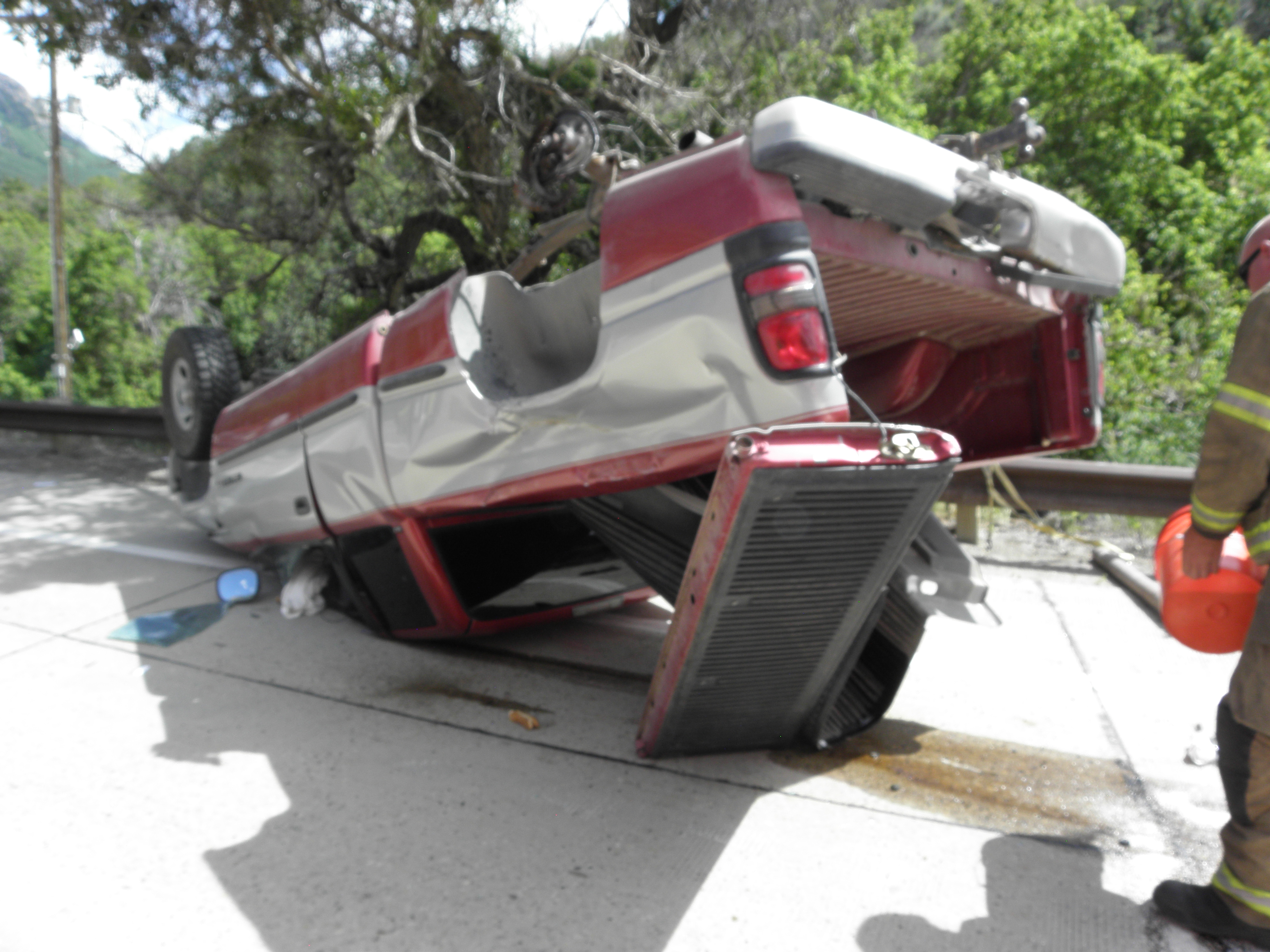 Drowsy driving results in 4-vehicle accident in Provo Canyon Saturday, police say