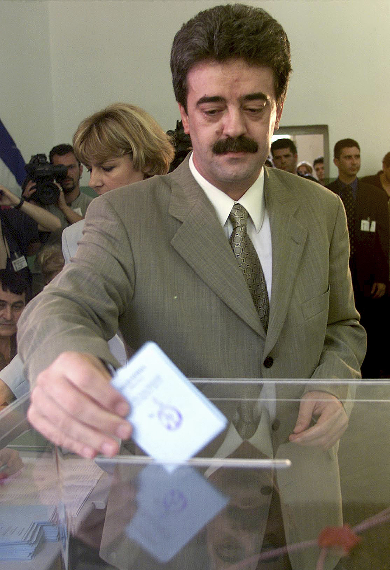 Former president of Montenegro, Momir Bulatovic, dies at 62