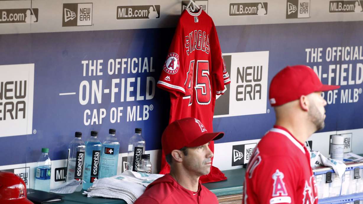 Angels try to get handle on raw emotion after Skaggs death