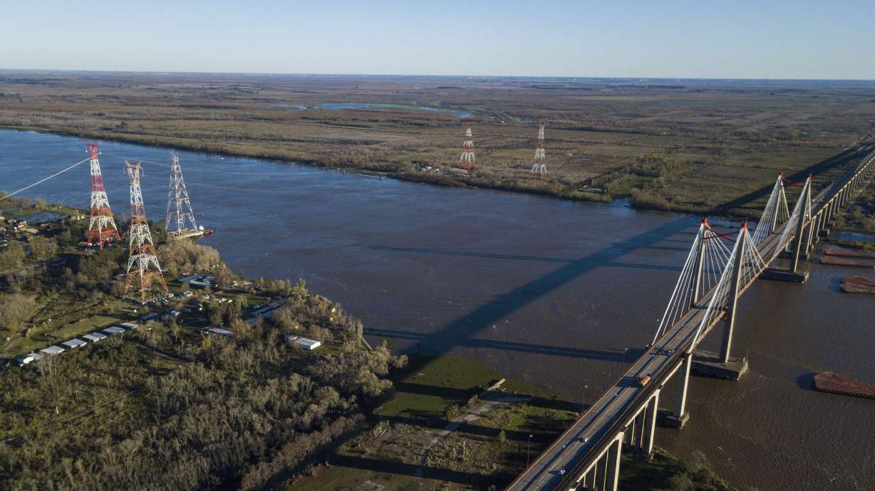 Argentina: Faulty reprogramming caused 3-nation blackout