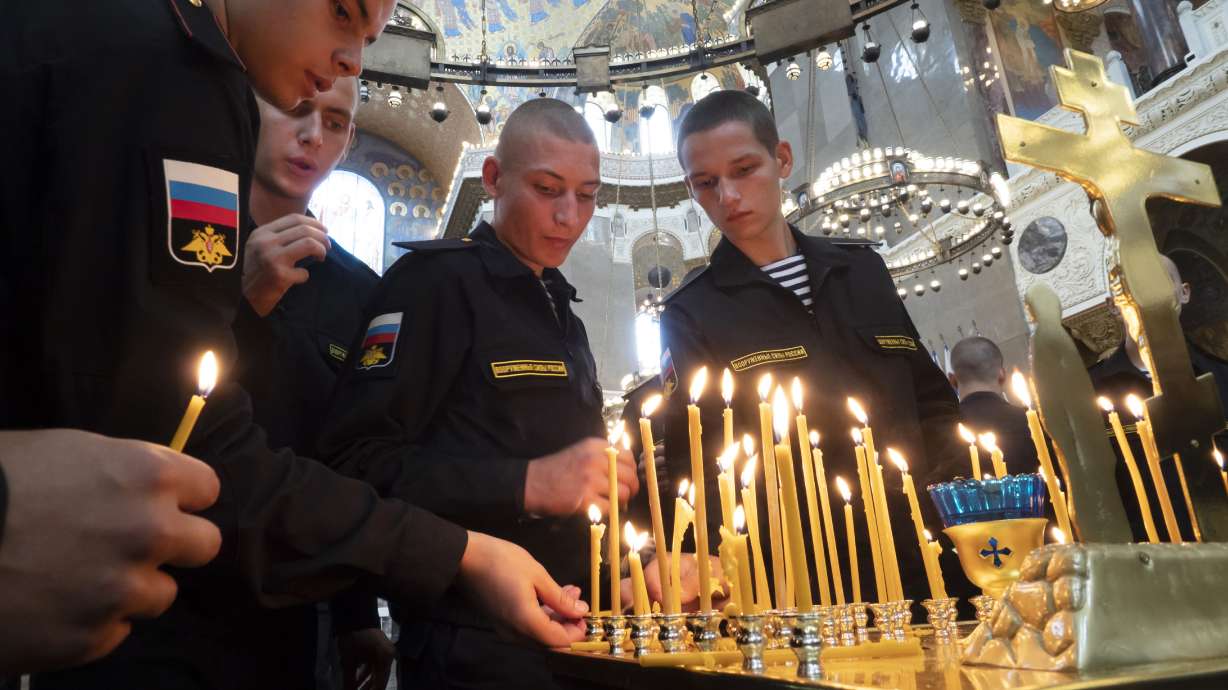 Russia: Nuclear reactor safe on fire-hit submersible