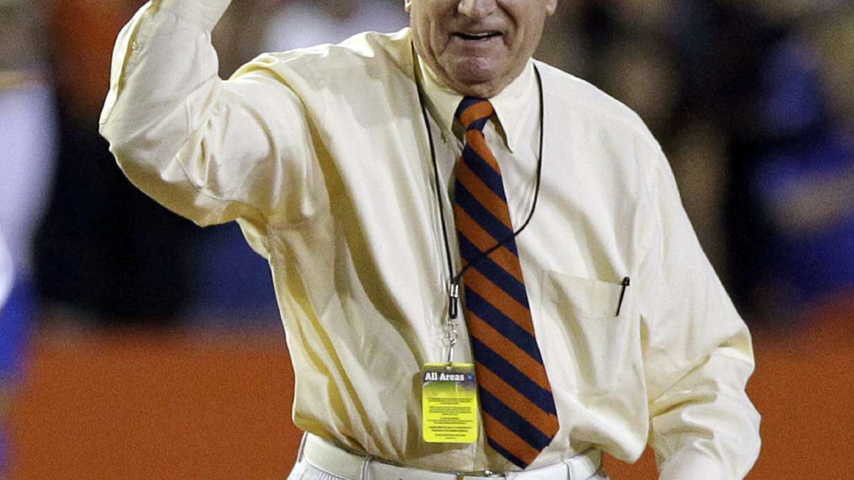 Florida's most famous cheerleader, Mr. Two Bits, dies at 97