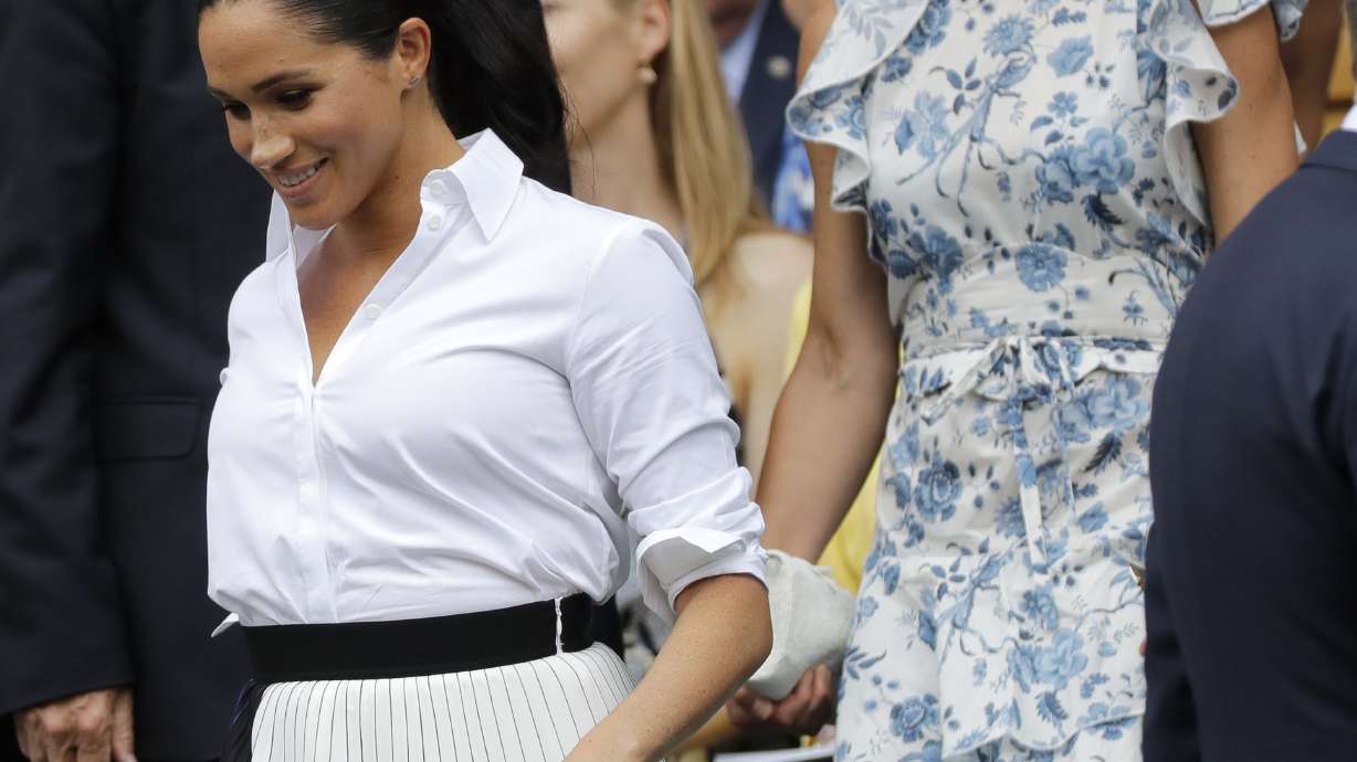 Halep star struck at meeting duchesses at Wimbledon