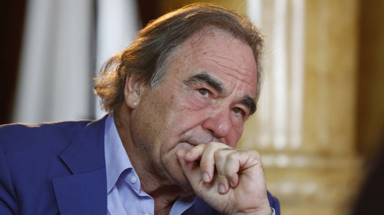 Oliver Stone writing memoir, scheduled for 2020