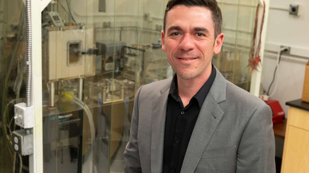 U. professor creates chip that could harness laptop's extra heat, turn it into more battery life