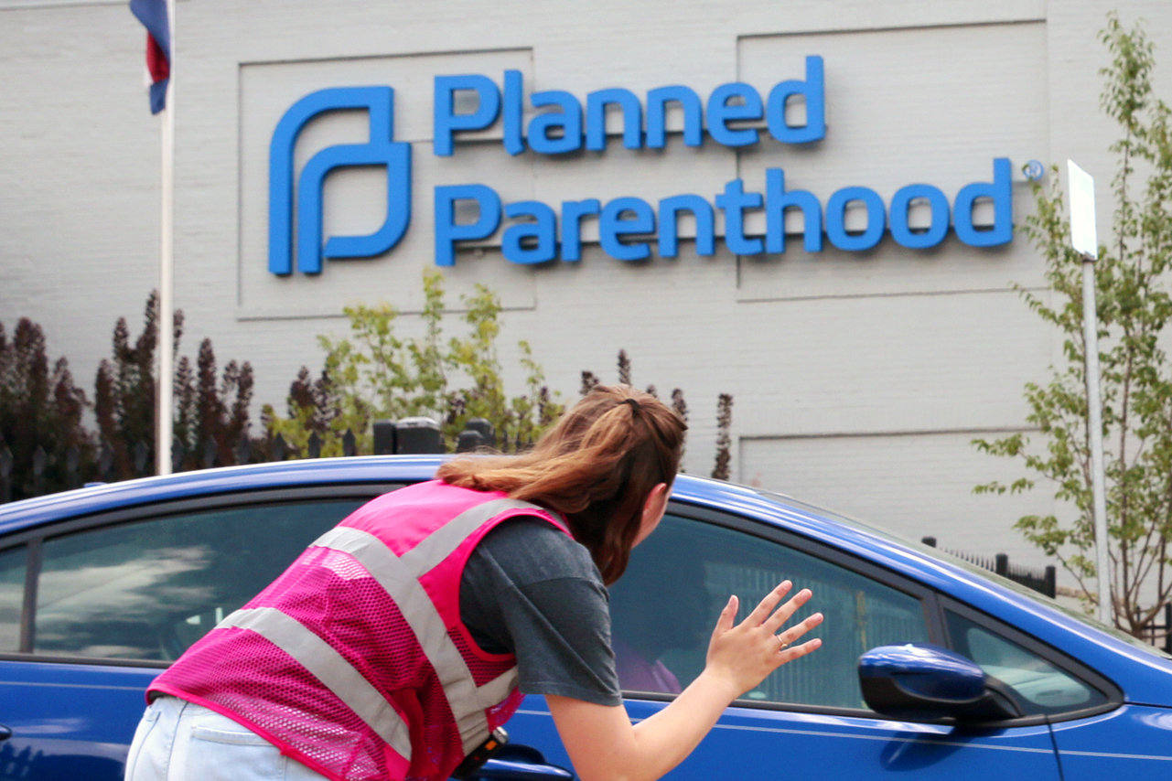 Planned Parenthood to defy Trump abortion referral rule