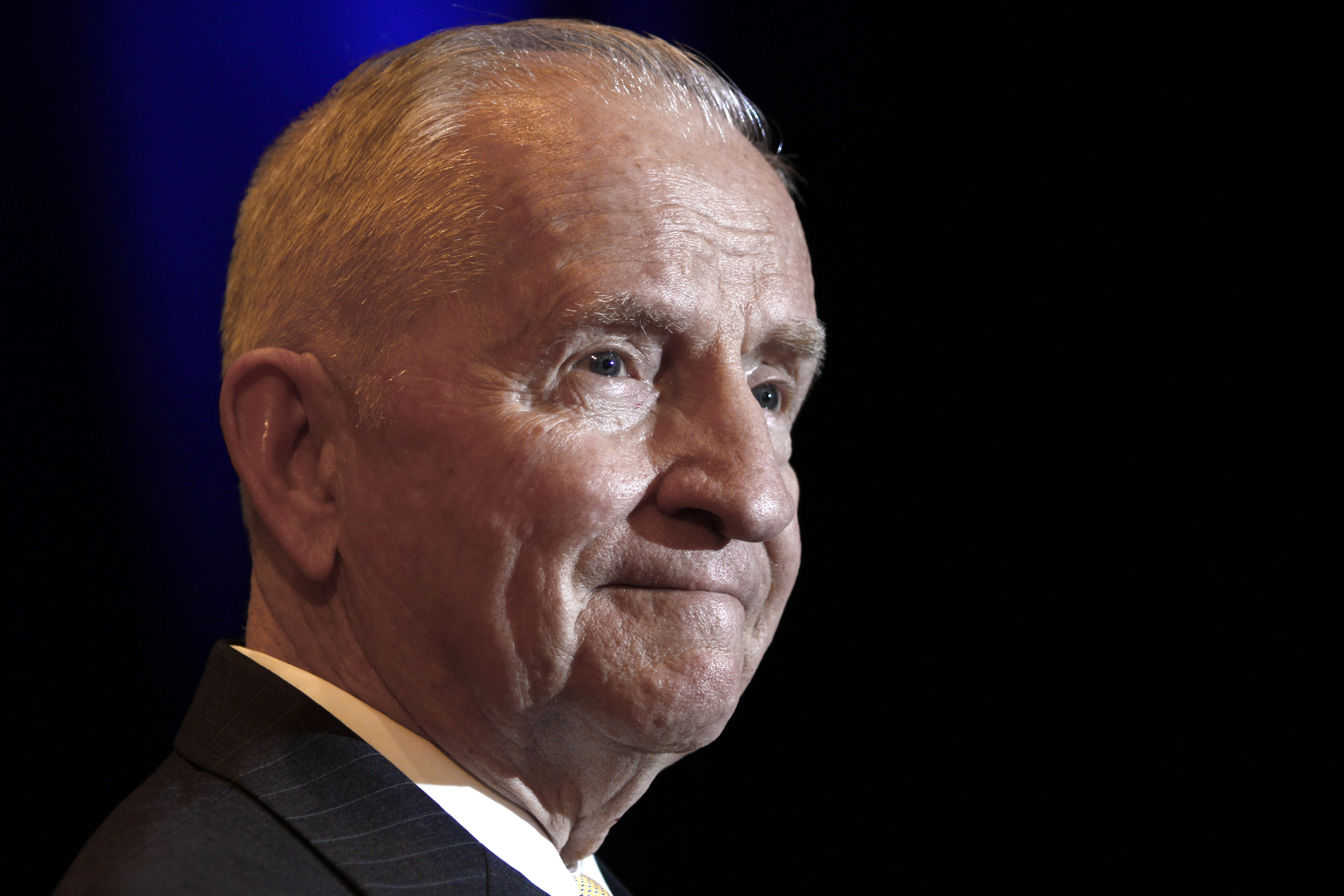 H. Ross Perot's devotion to family, friends remembered