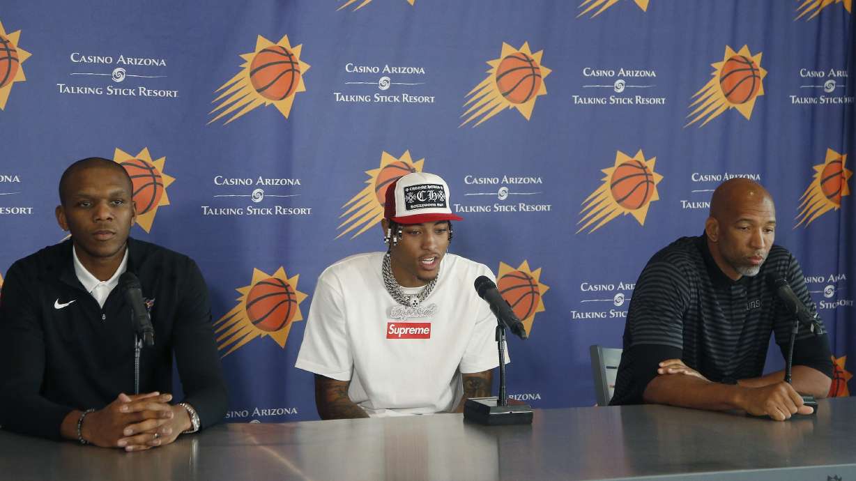 Suns re-sign forward Kelly Oubre Jr.