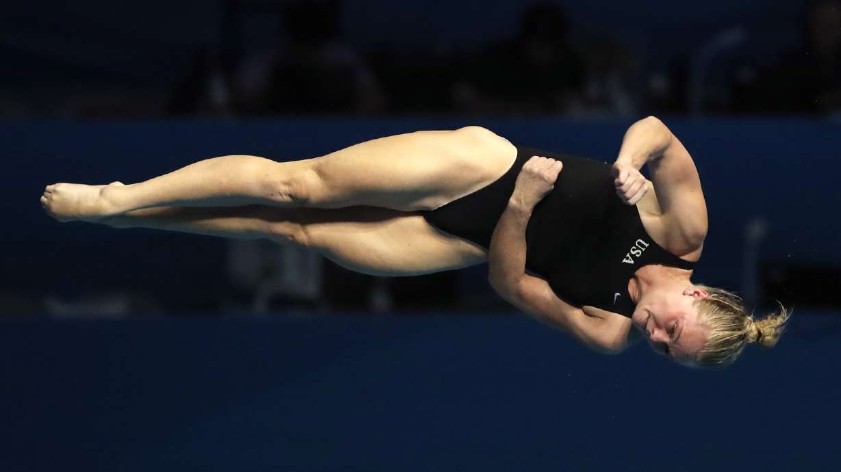 Diving gold and perfect marks for Chen Yuxi at age 13
