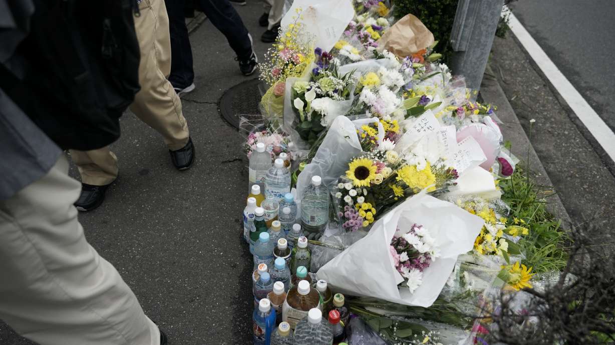 Police get arrest warrant as survivor recalls Kyoto arson