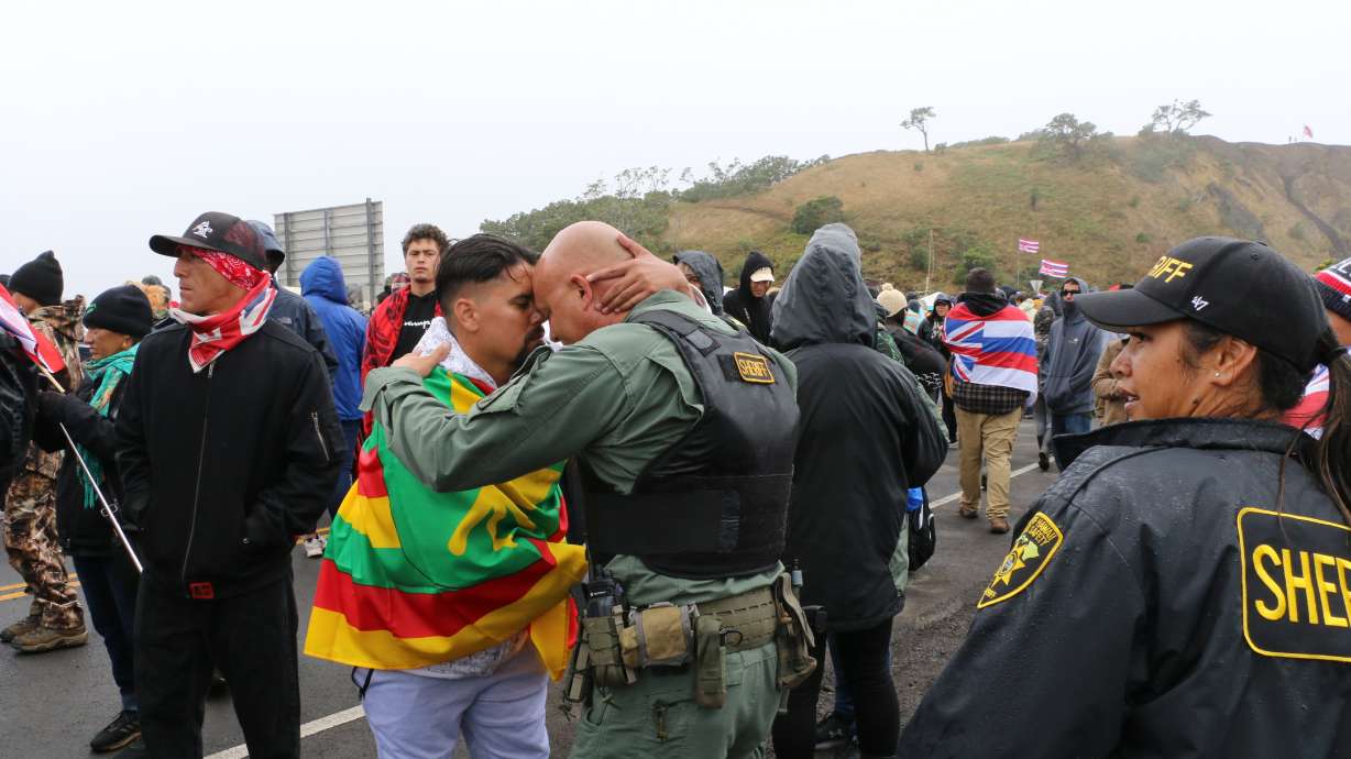 Governor acknowledges Native Hawaiian plight on Mauna Kea