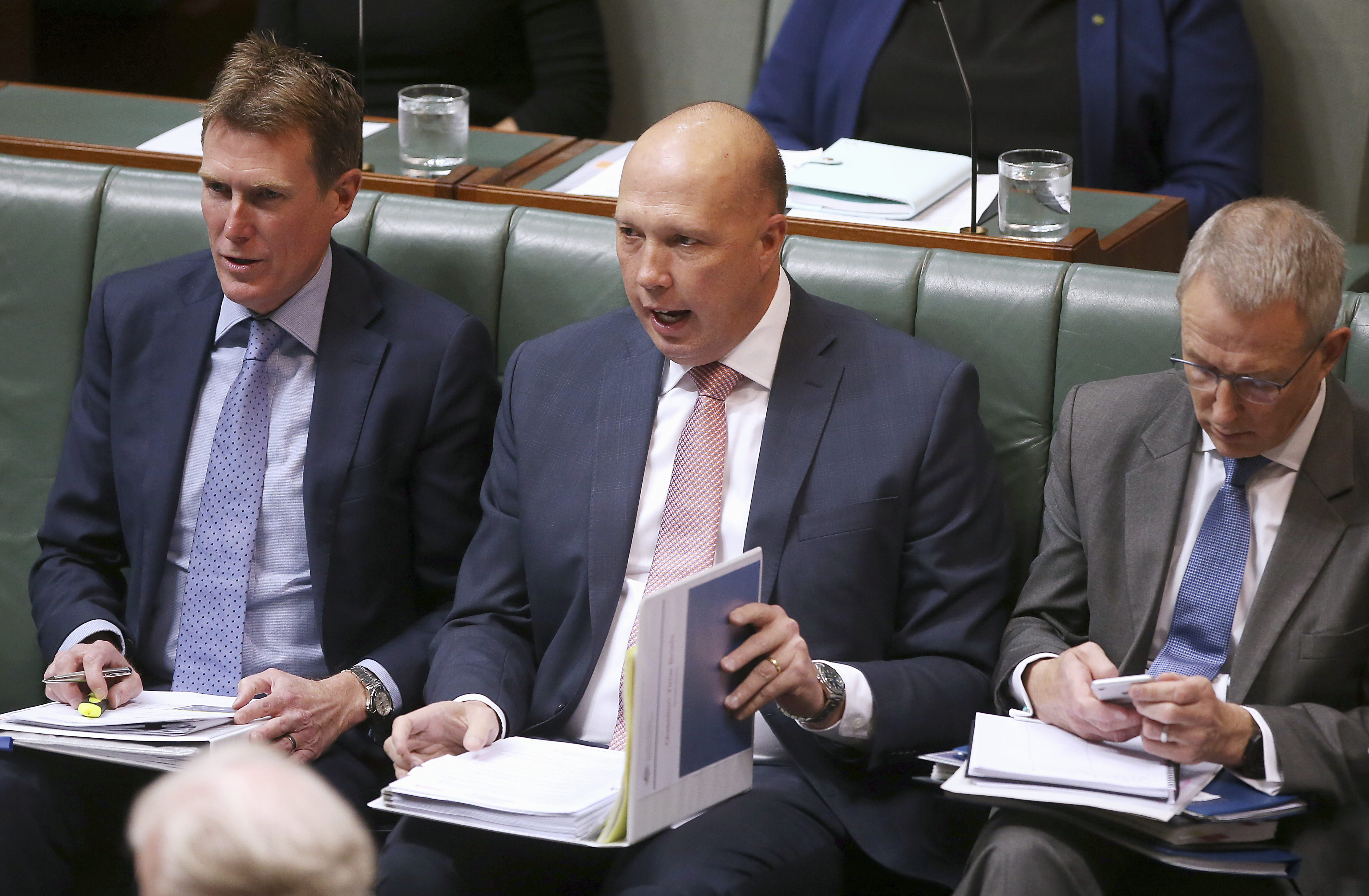 Australian Parliament to ban extremists from coming home
