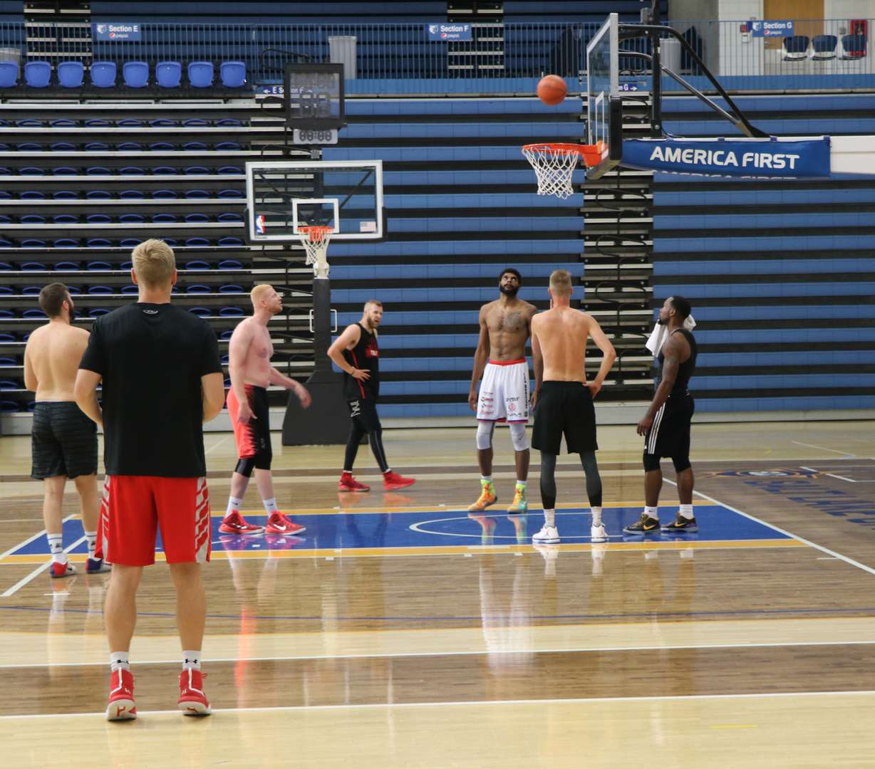 Former Utah wing Parker Van Dyke, left, watches Team Utah practice at Salt Lake Community College. Van Dyke, a recent graduate, will play with the Utah State alumni squad Utah Stallions in The Basketball Tournament, Thursday, July 25 at Maverik Center in West Valley. (Photo: Sean Walker, KSL.com)