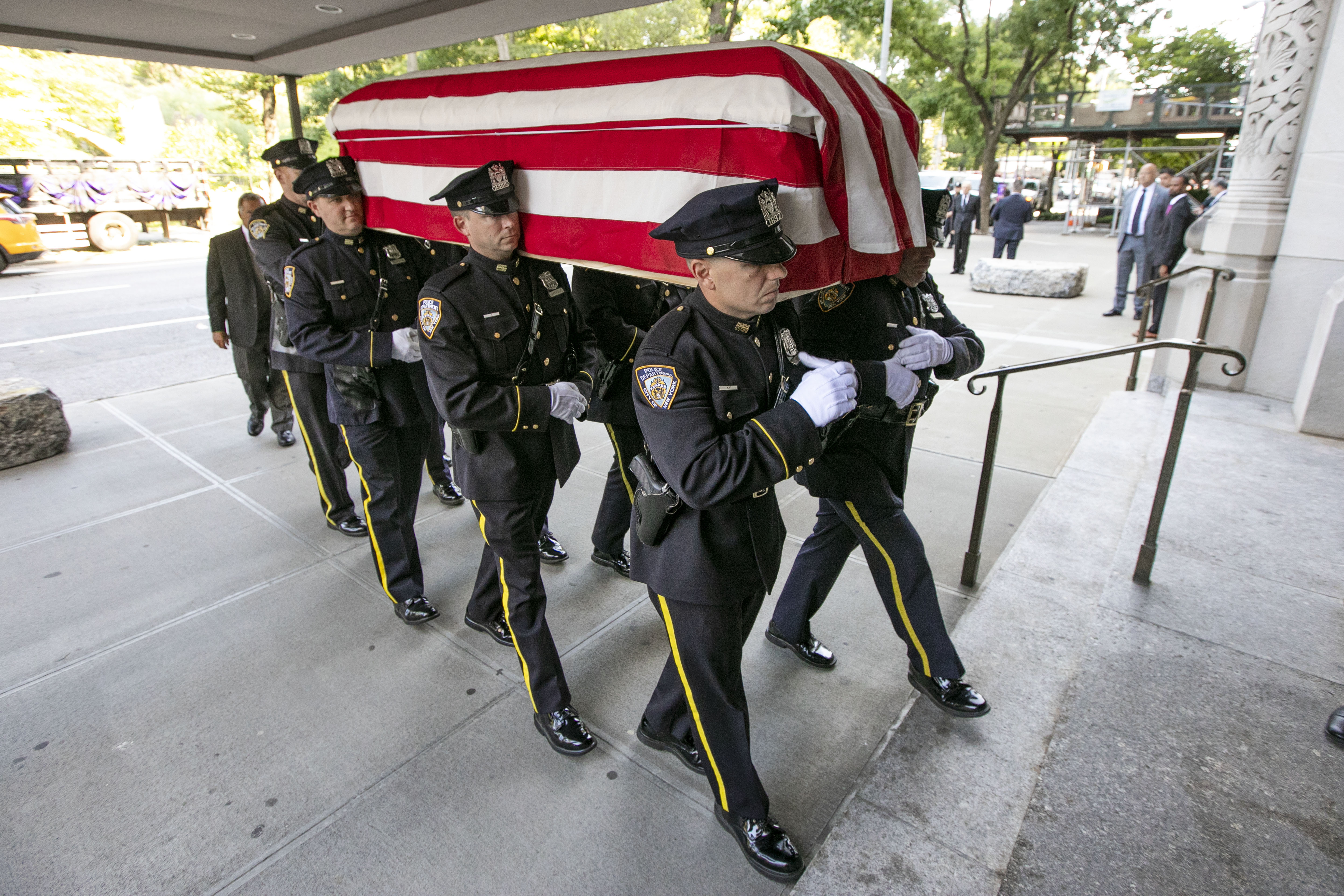 Sotomayor pays tribute at mentor Robert Morgenthau's funeral