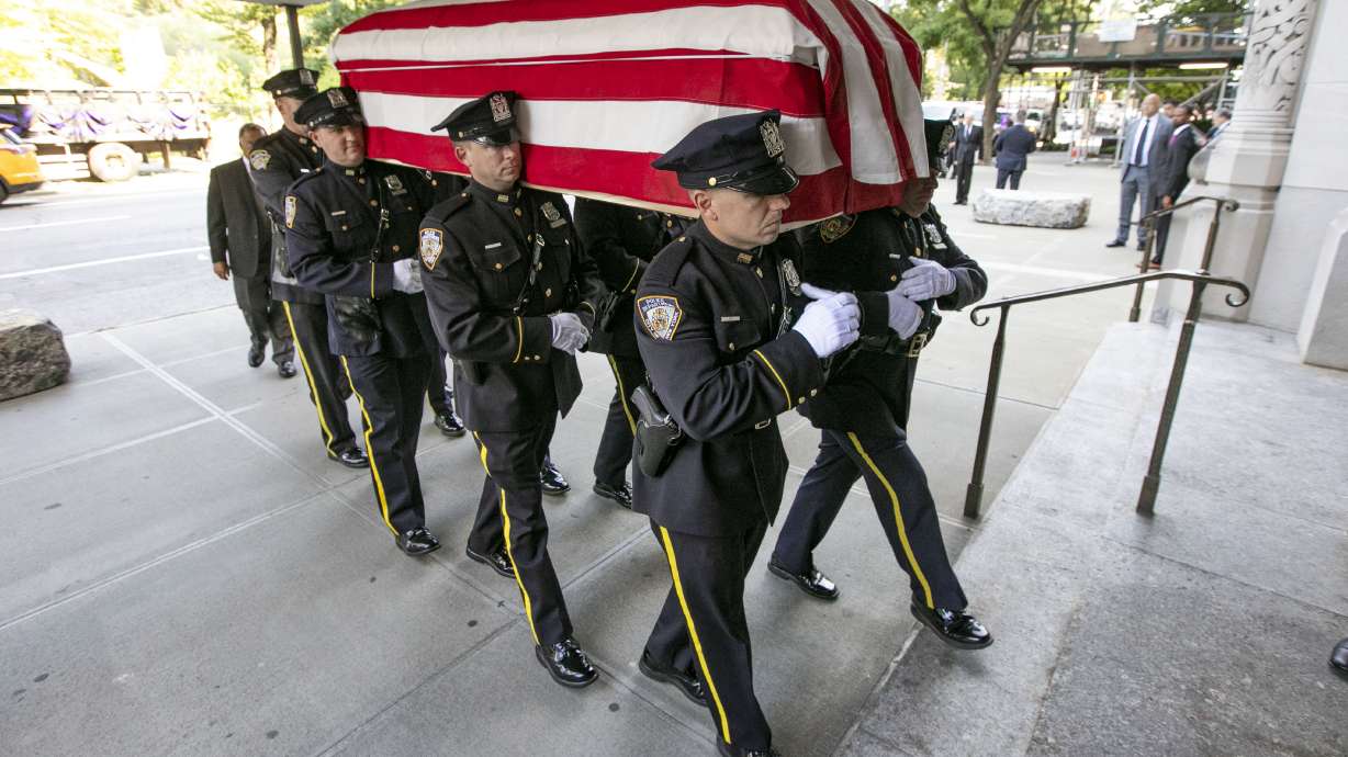 Sotomayor pays tribute at mentor Robert Morgenthau's funeral