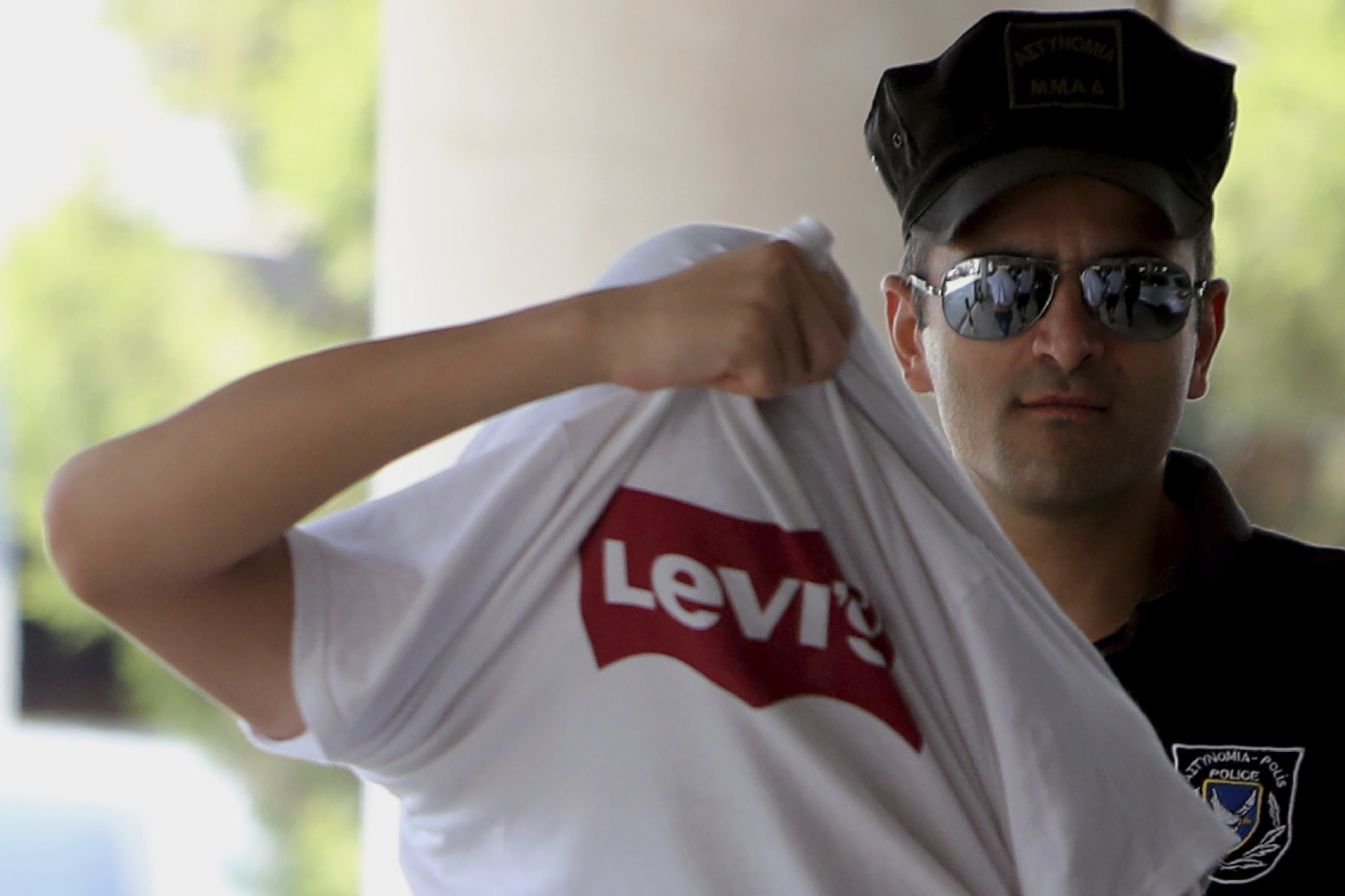 Cyprus police frees 5 Israelis, 7 held in hotel rape probe