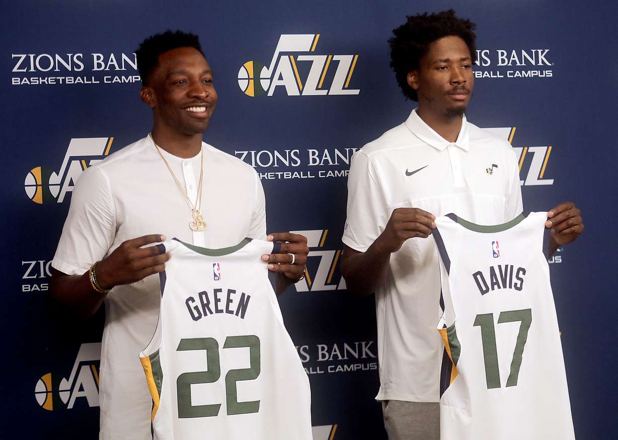 Ed Davis and Jeff Green at their introductory press conference. (Kristin Murphy, KSL)