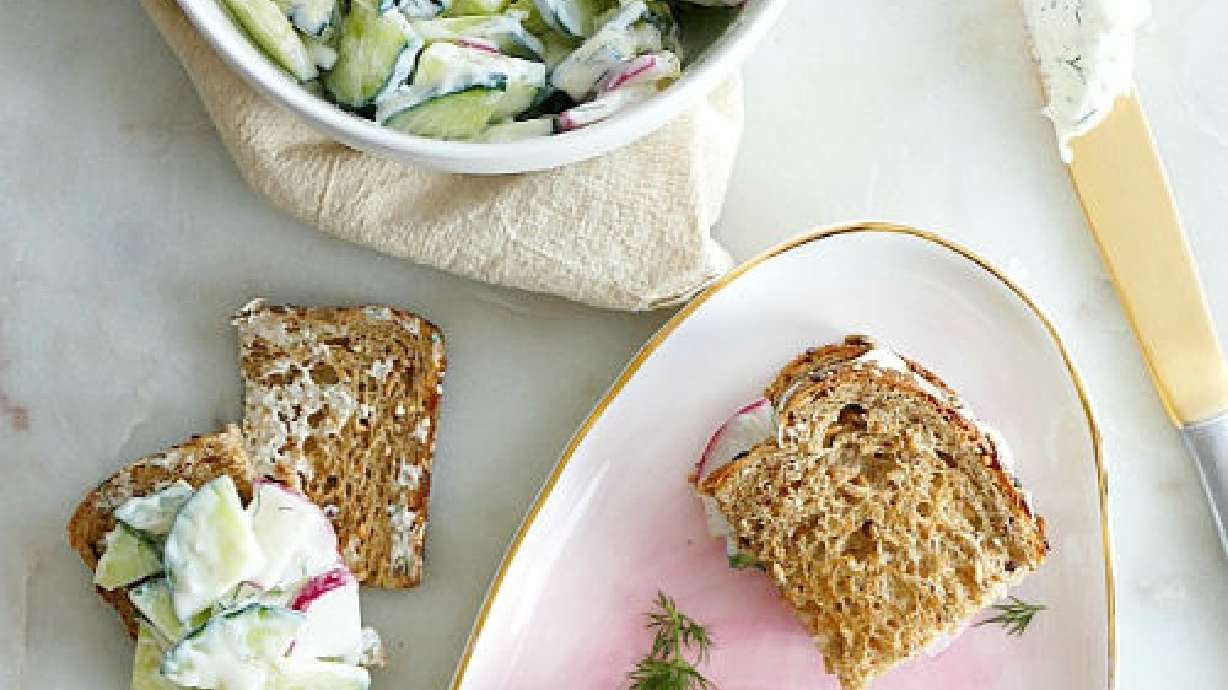 How to build a healthier sandwich and 10 recipes to go with it