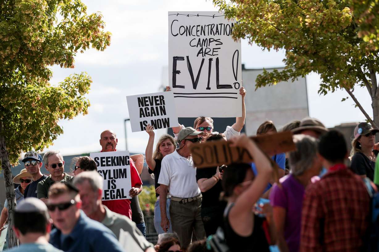 People gather for a "Close the Camps" vigil organized by Jewish groups outside the U.S. Immigration and Customs Enforcement field office in West Valley City on Saturday, Aug. 10, 2019. (Photo: Spenser Heaps, KSL)