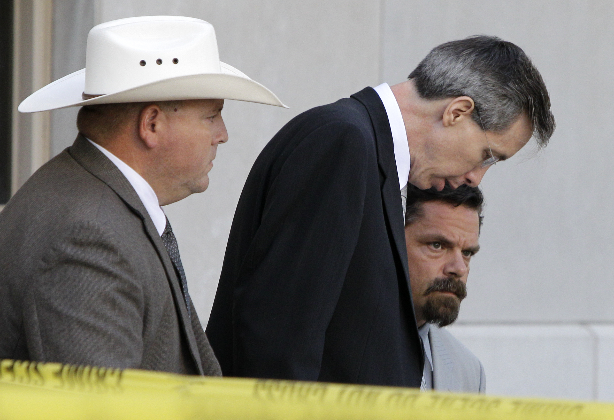 Lawyer: Polygamist leader Warren Jeffs has mental breakdown