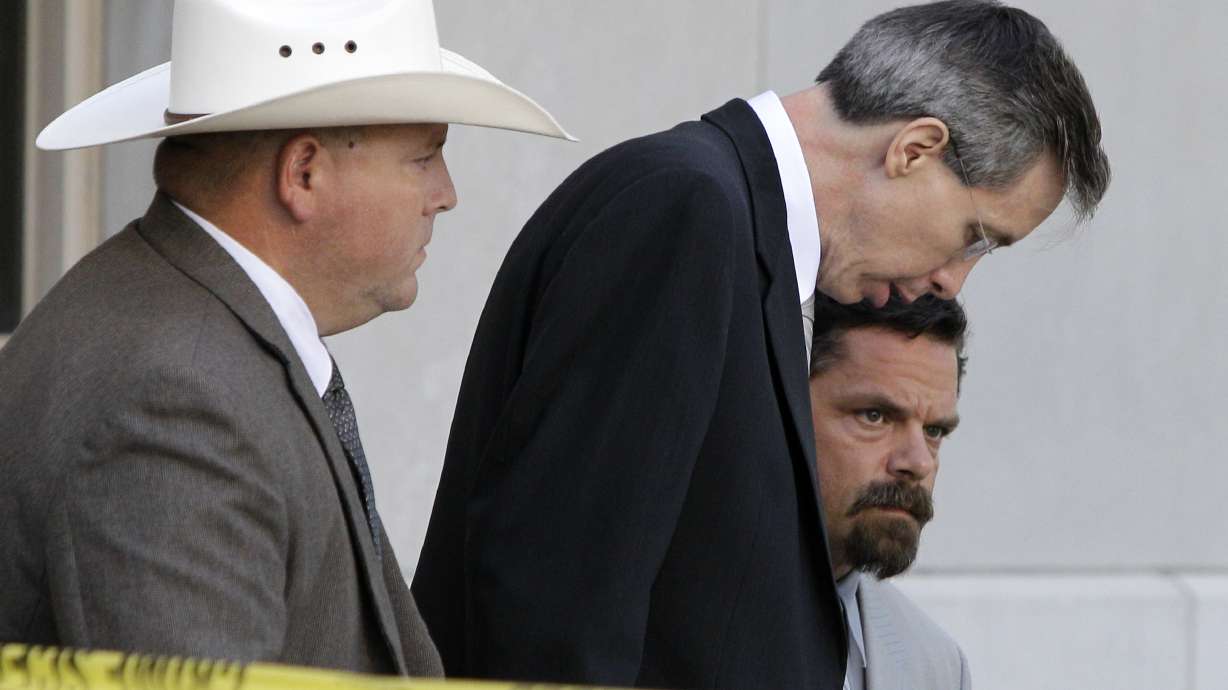 Lawyer: Polygamist leader Warren Jeffs has mental breakdown