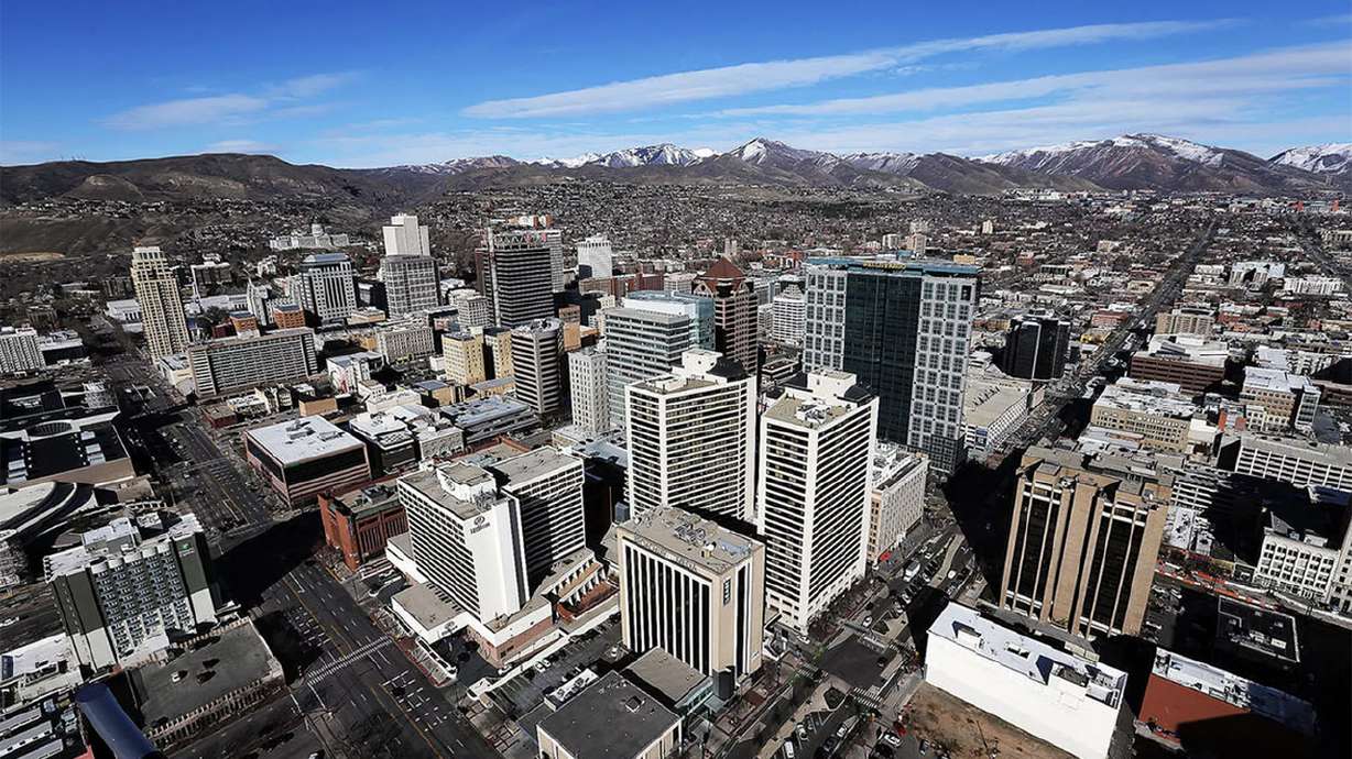 Utah consumers bullish on current economy, but bearish on the future