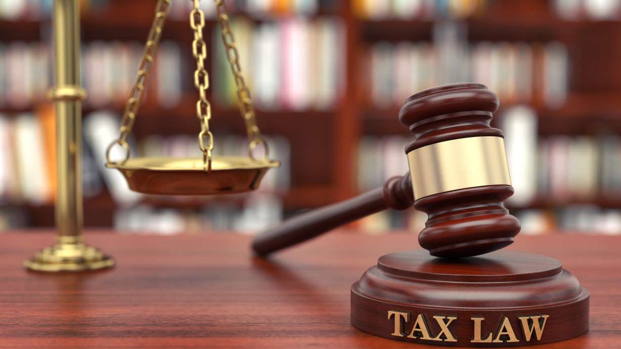 Utahn charged with not paying income taxes for nearly 3 decades