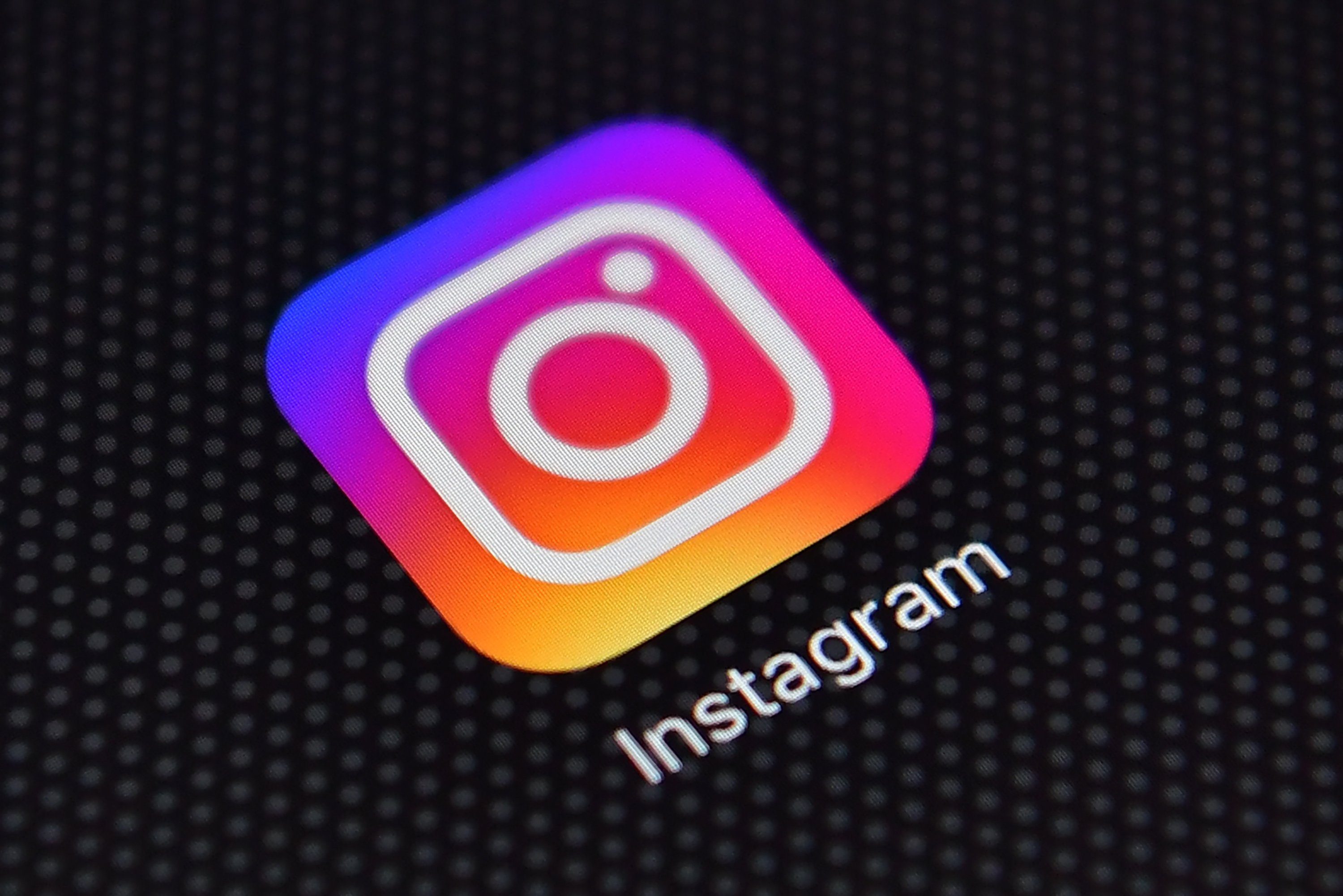 Instagram now lets users flag misinformation