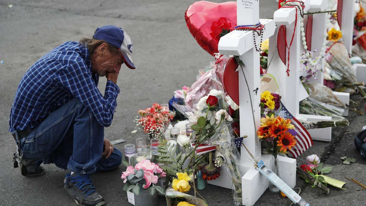 Feeling alone, man invites world to El Paso victim’s funeral
