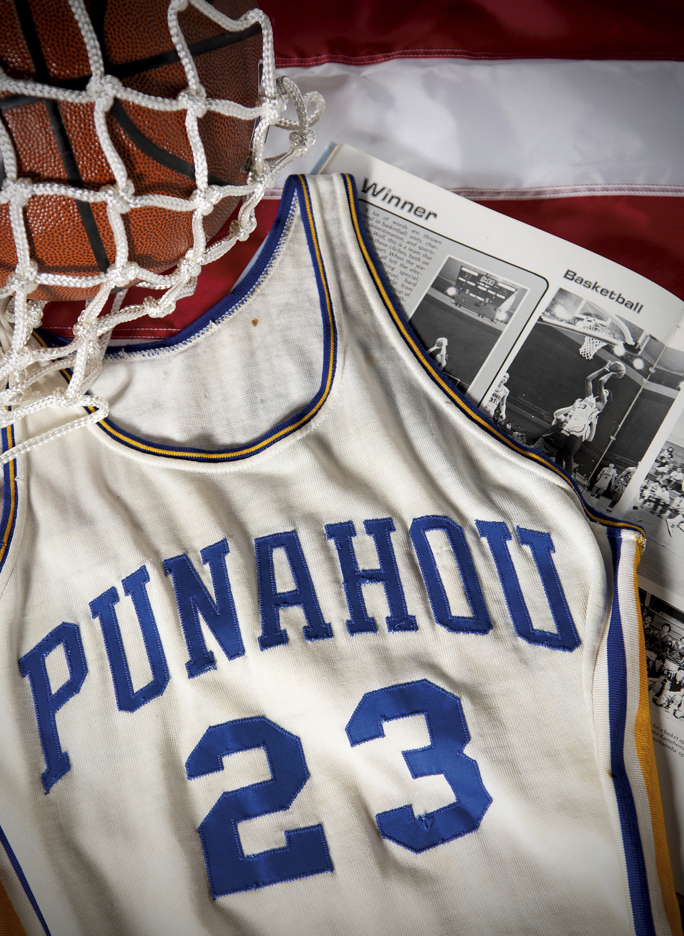 Obama's high school basketball jersey sells for $120,000