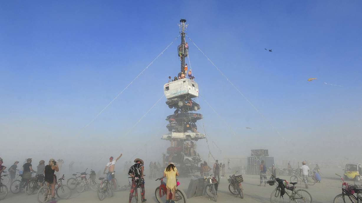 Experts: Burning Man playa dust not serious health concern