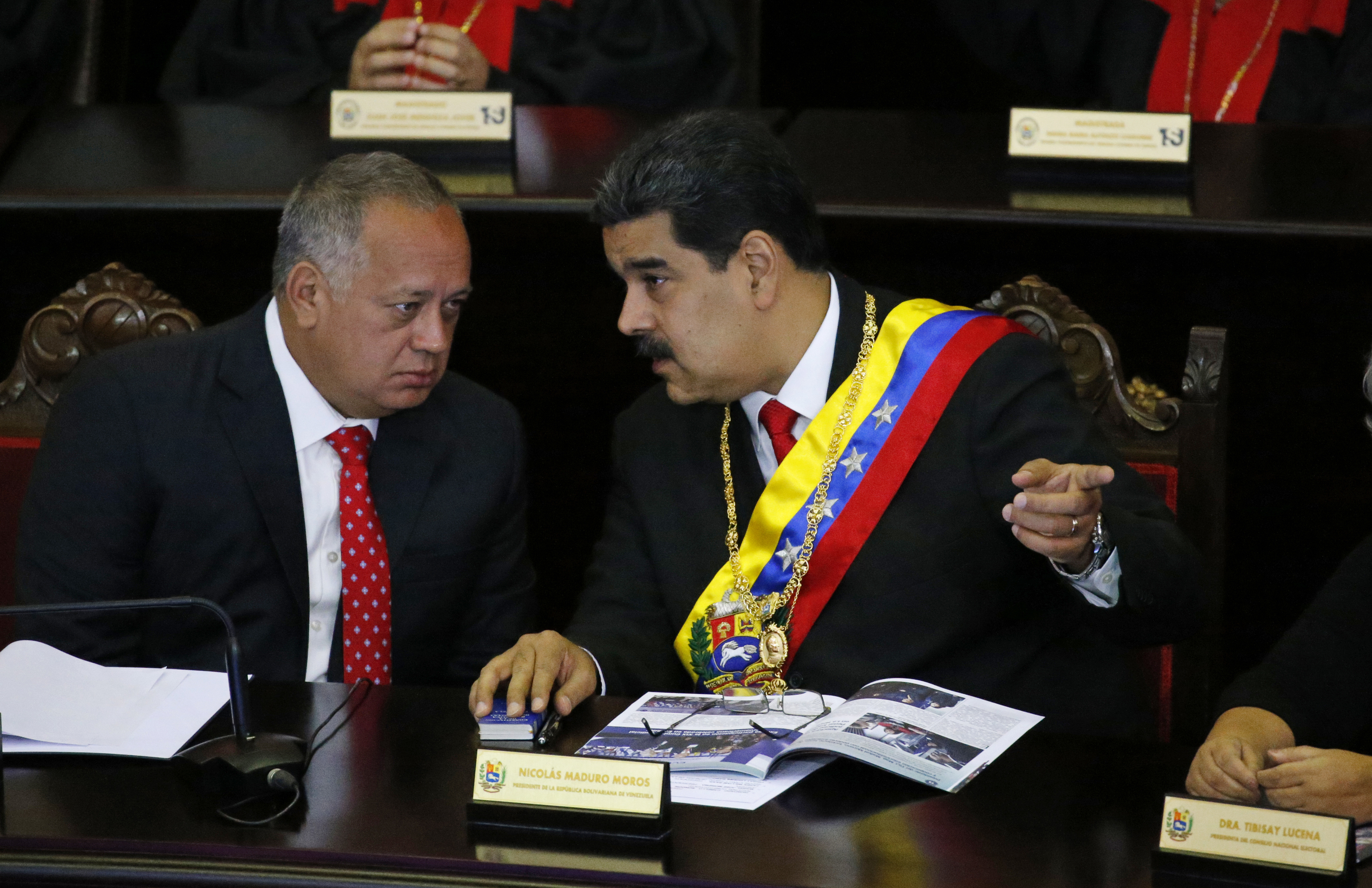 AP Exclusive: US talks secretly to Venezuela socialist boss
