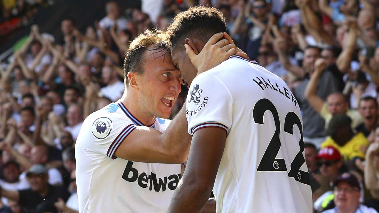 Haller double earns West Ham 3-1 win at struggling Watford