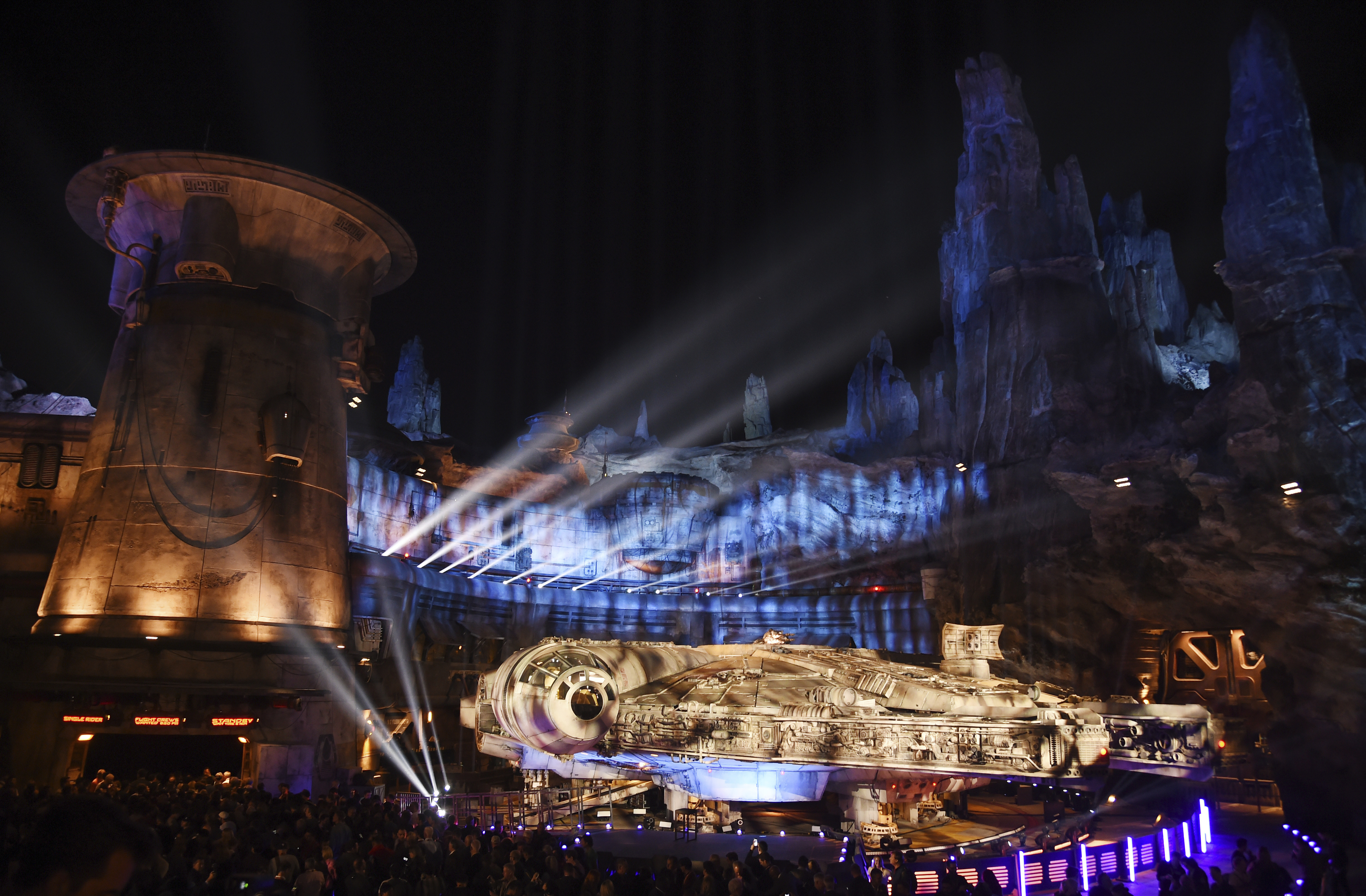 Star Wars hotel at Disney World like a cruise into space