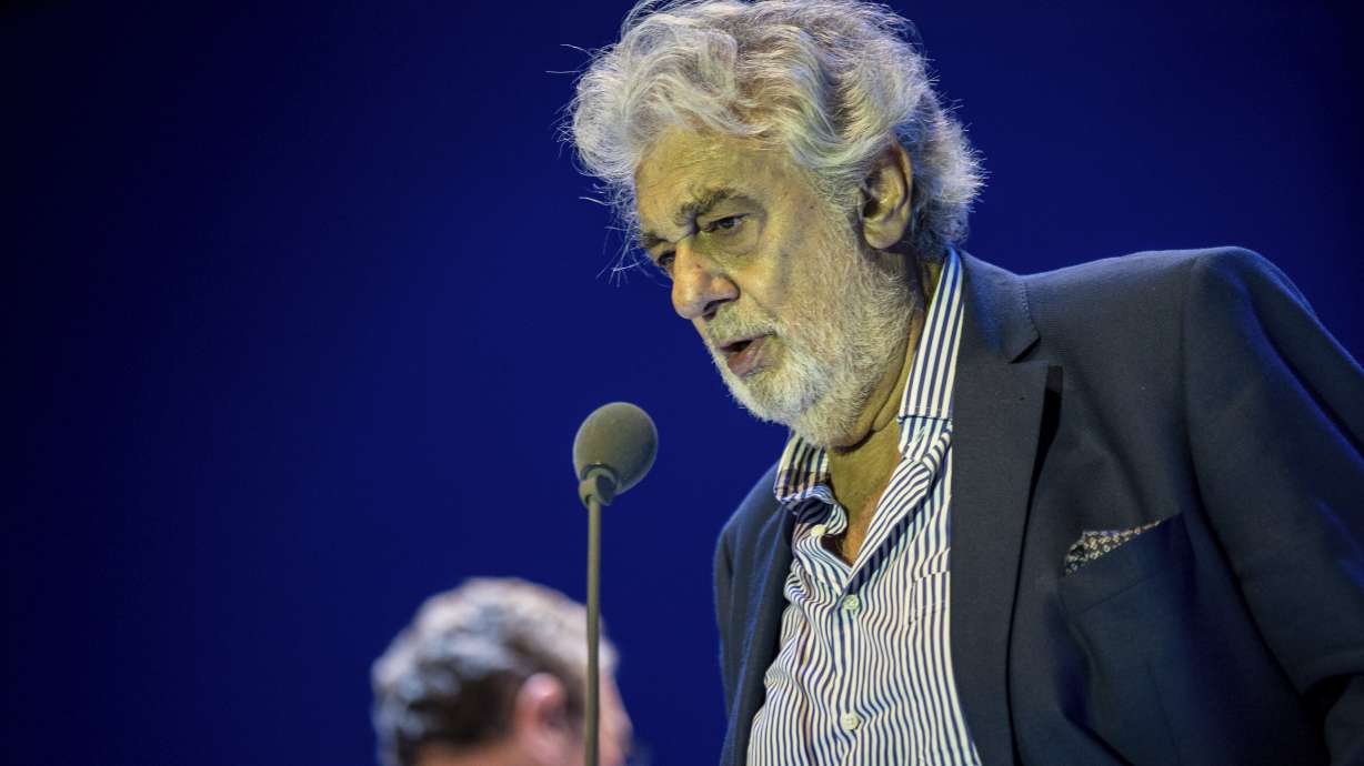 Placido Domingo concert opening sports complex in Hungary