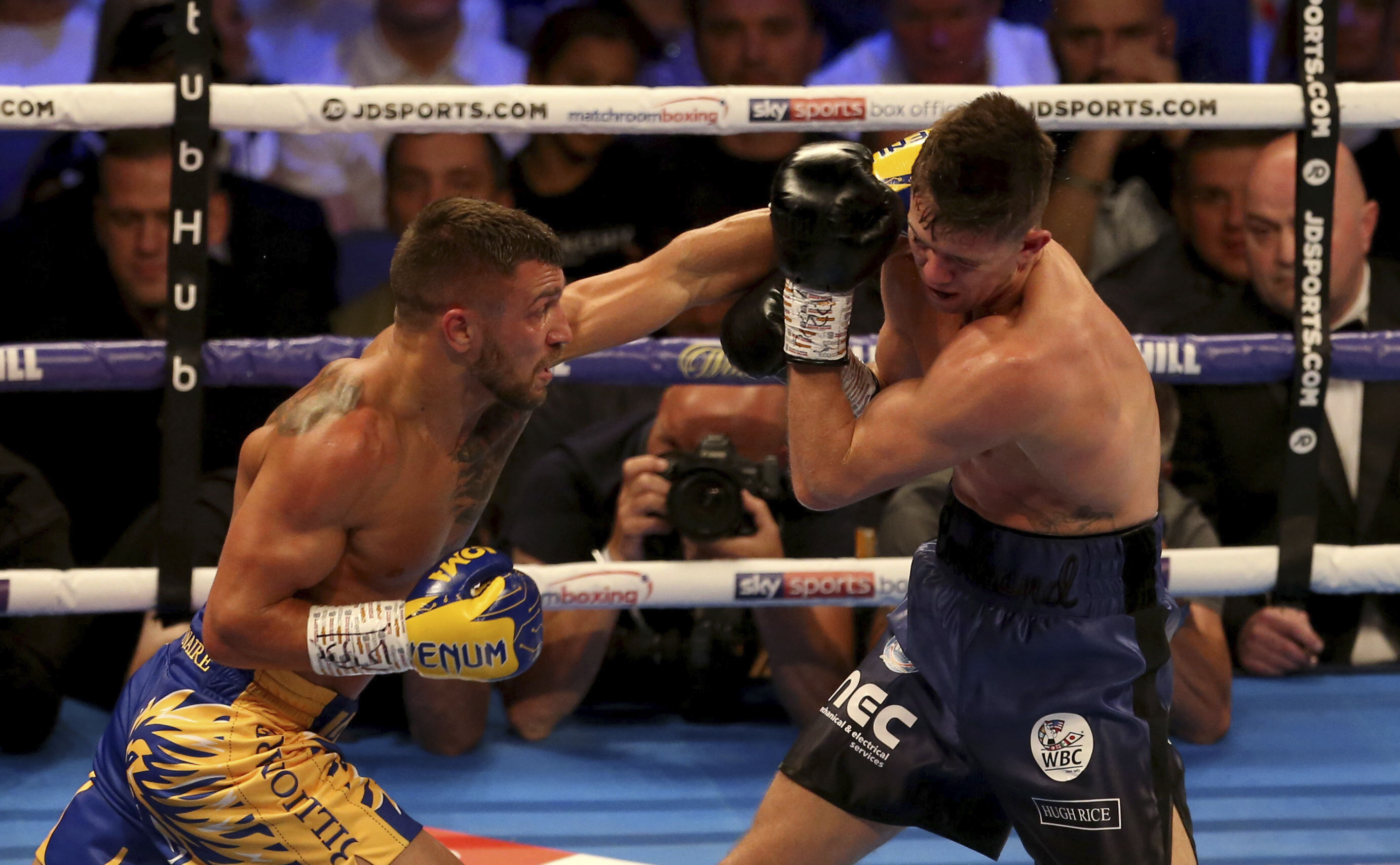Lomachenko beats Campbell, adds 3rd lightweight belt