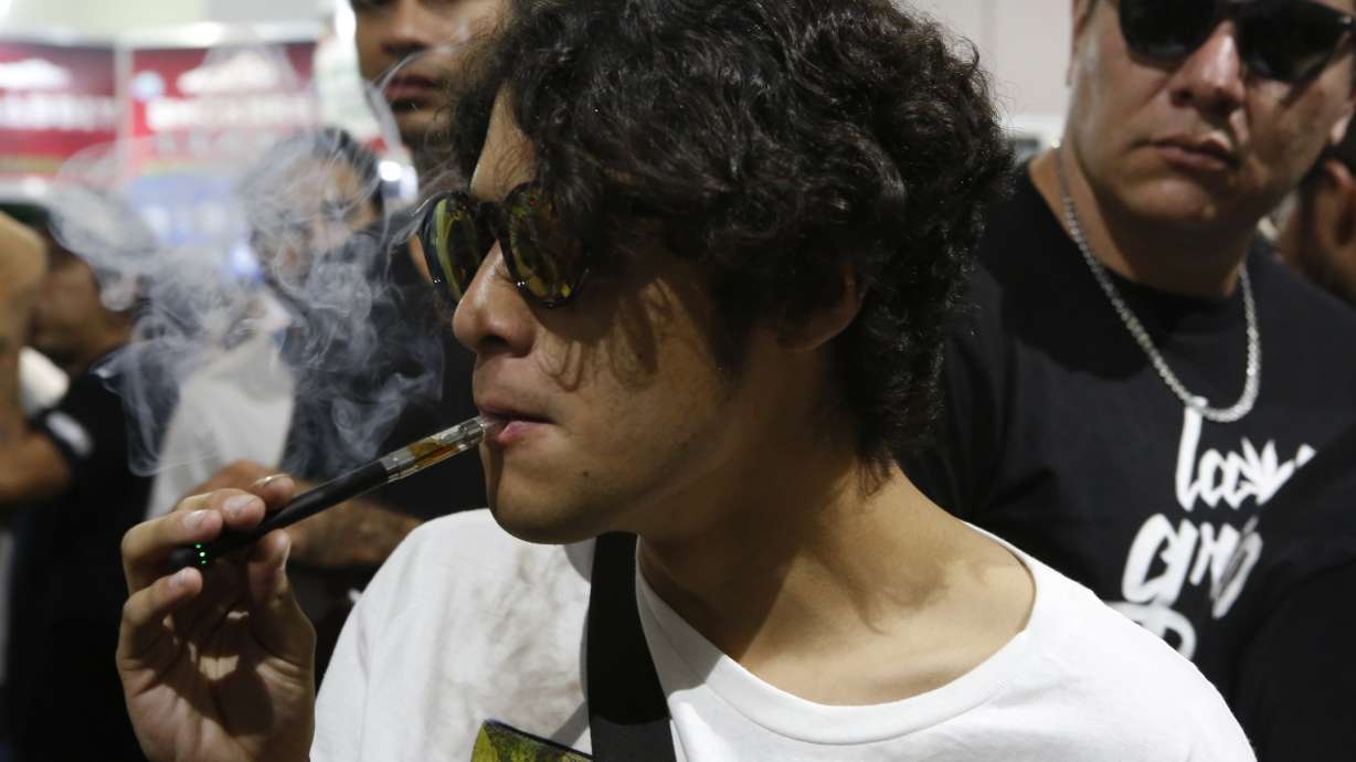 Mexican cannabis users eagerly await legal marijuana