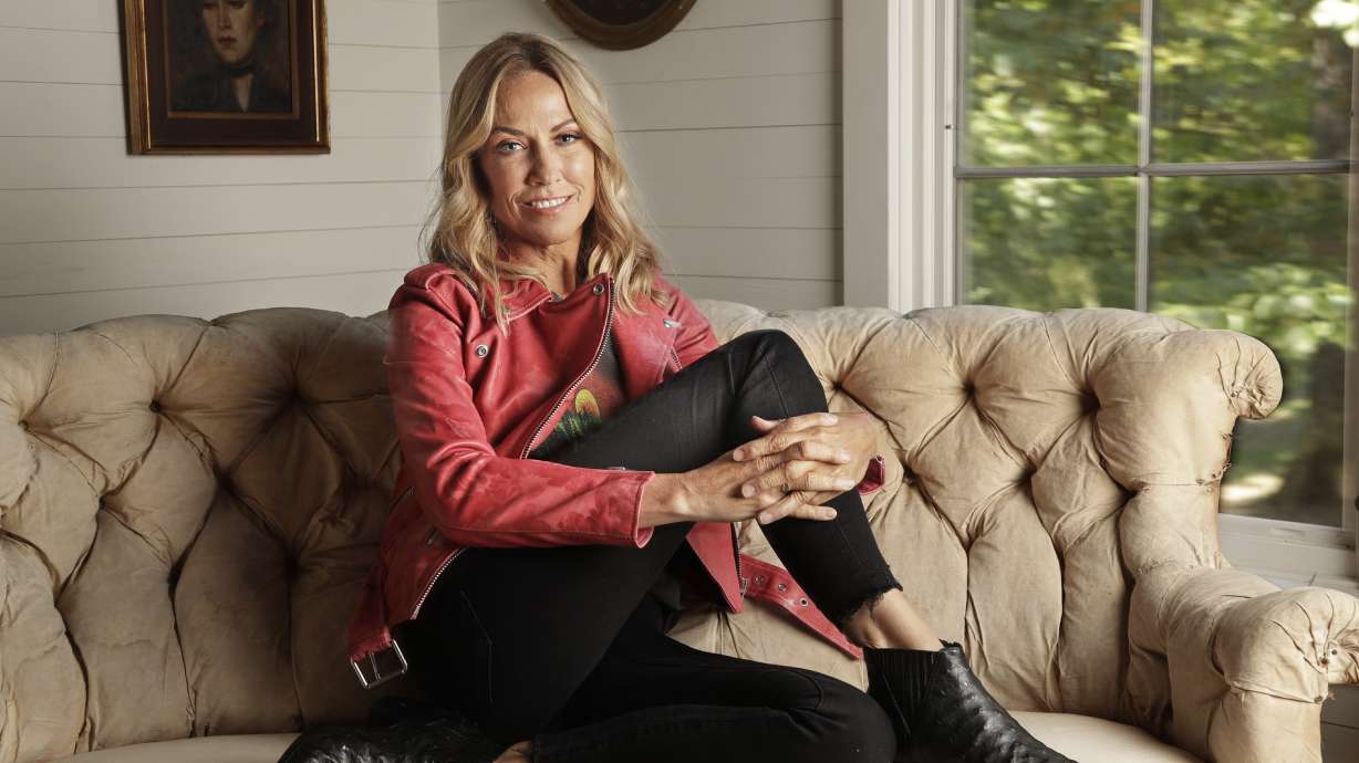 Sheryl Crow feels 'liberated' by saying goodbye to the album