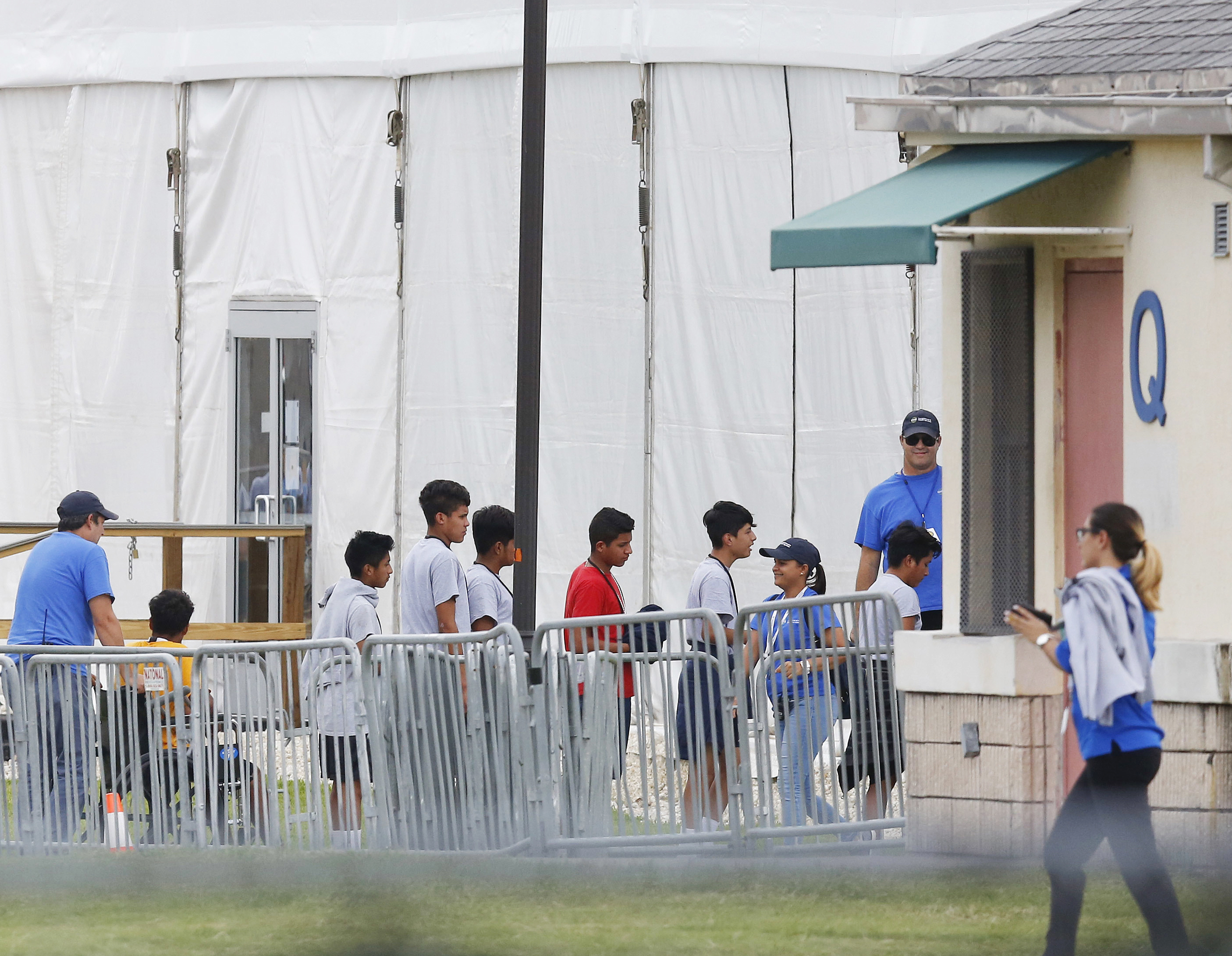 'Can't feel my heart:' IG says separated kids traumatized