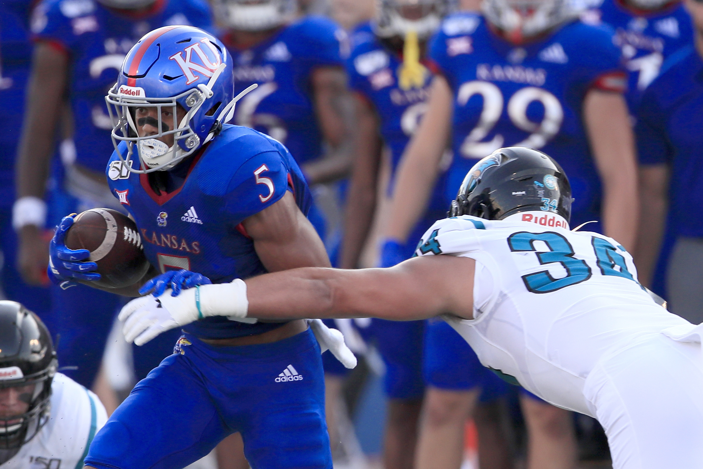 Coastal Carolina overpowers Kansas 12-7