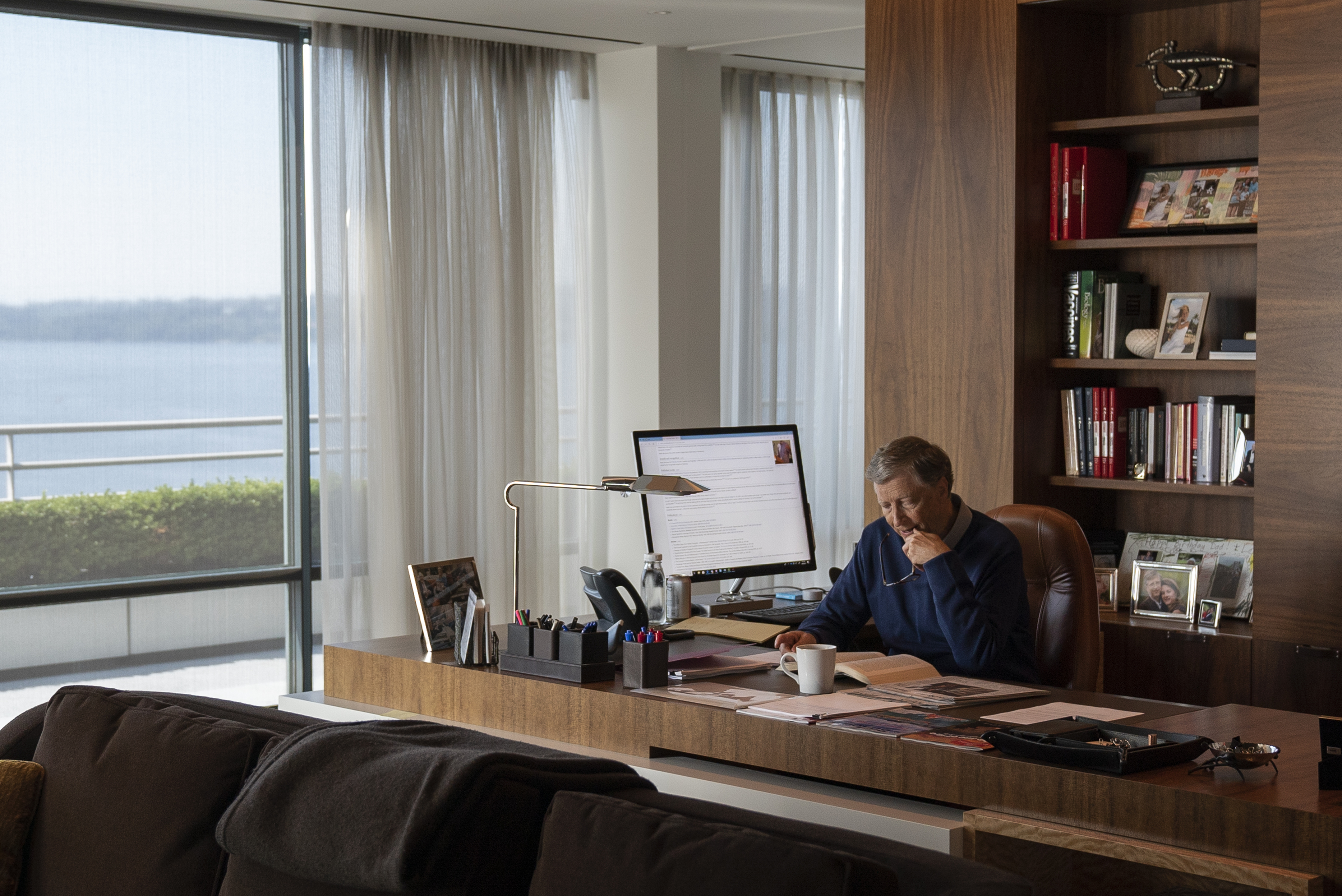 Go ahead, dive inside the mind of Bill Gates. But strap in.