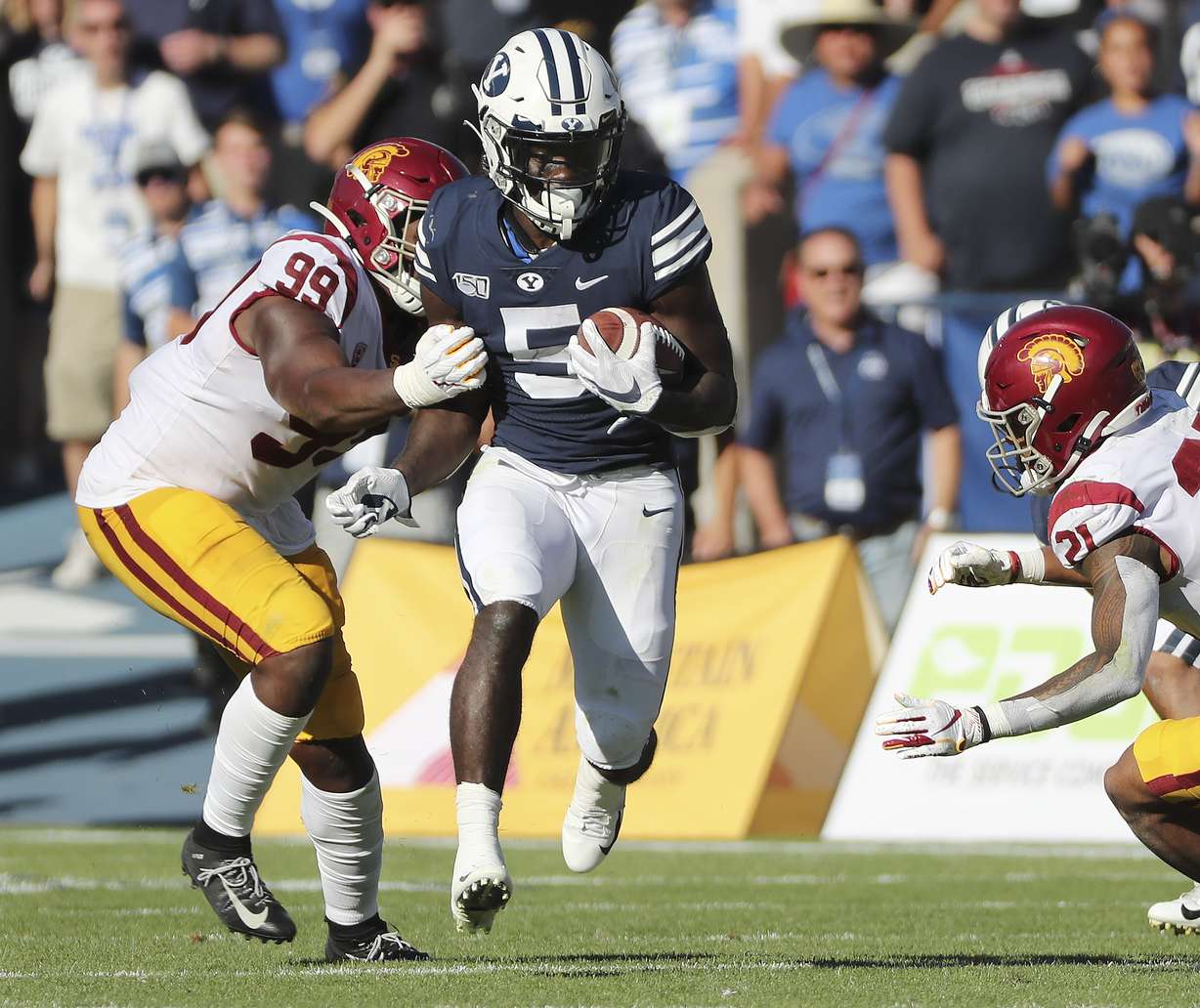 Brigham Young Cougars running back Ty'Son Williams (5) runs against USC Trojans in Provo on Saturday, Sept. 14, 2019. BYU won 30-27 in overtime. (Photo: Jeffrey D. Allred, KSL)