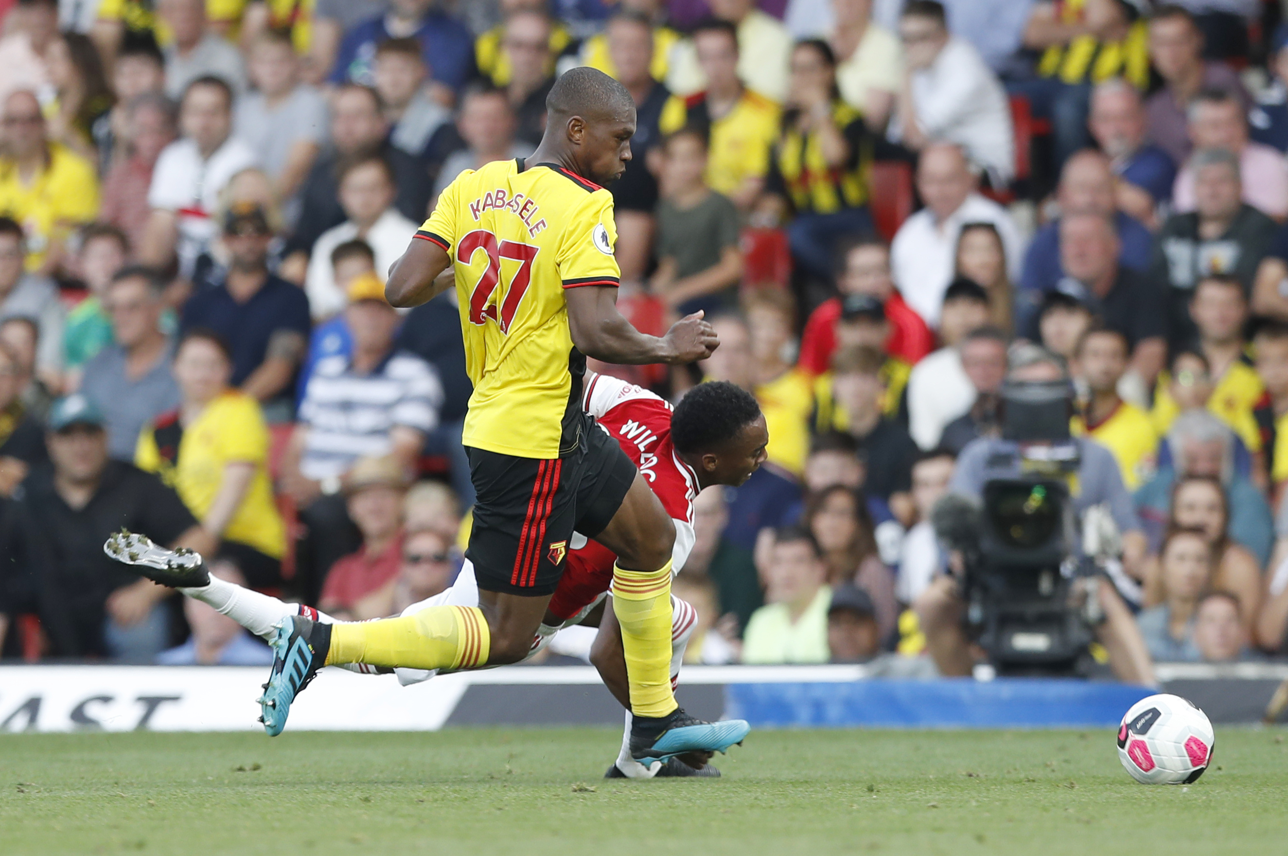 Flores sees Watford fight back in 2-2 draw with Arsenal