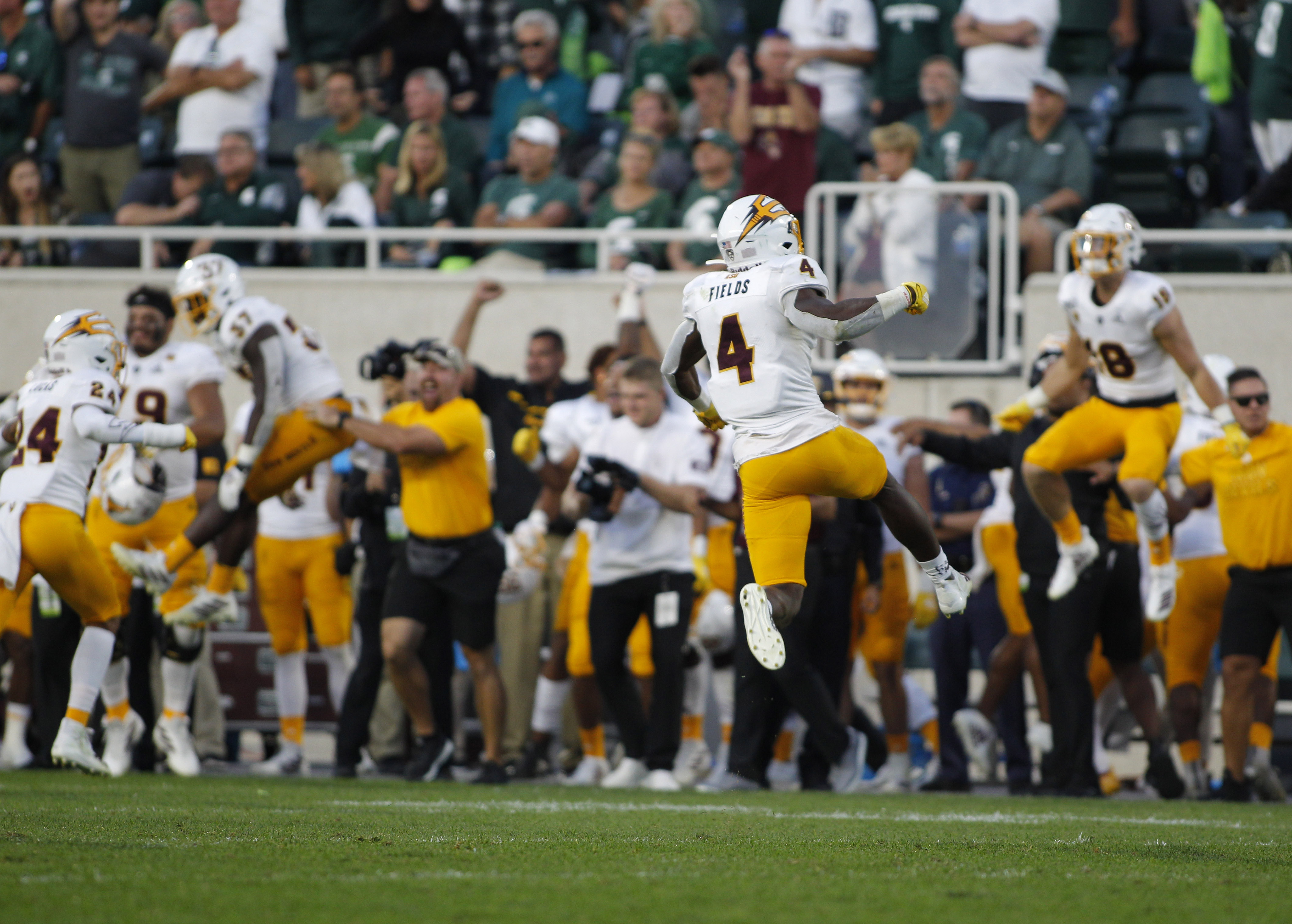 Pac-12 acknowledges officiating error in Arizona State's win