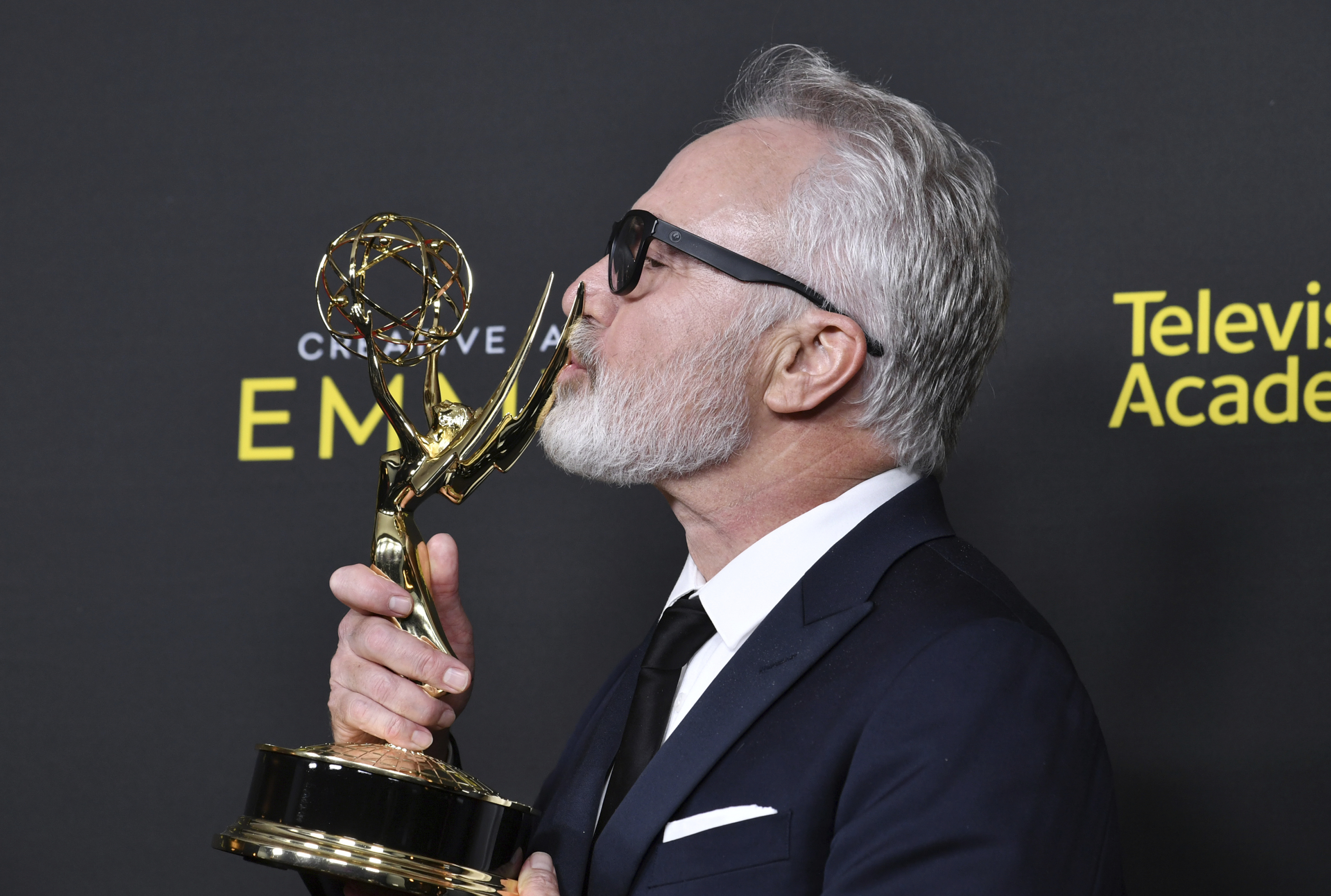 'Handmaid's Tale,' 'Mrs. Maisel' guest stars capture Emmys