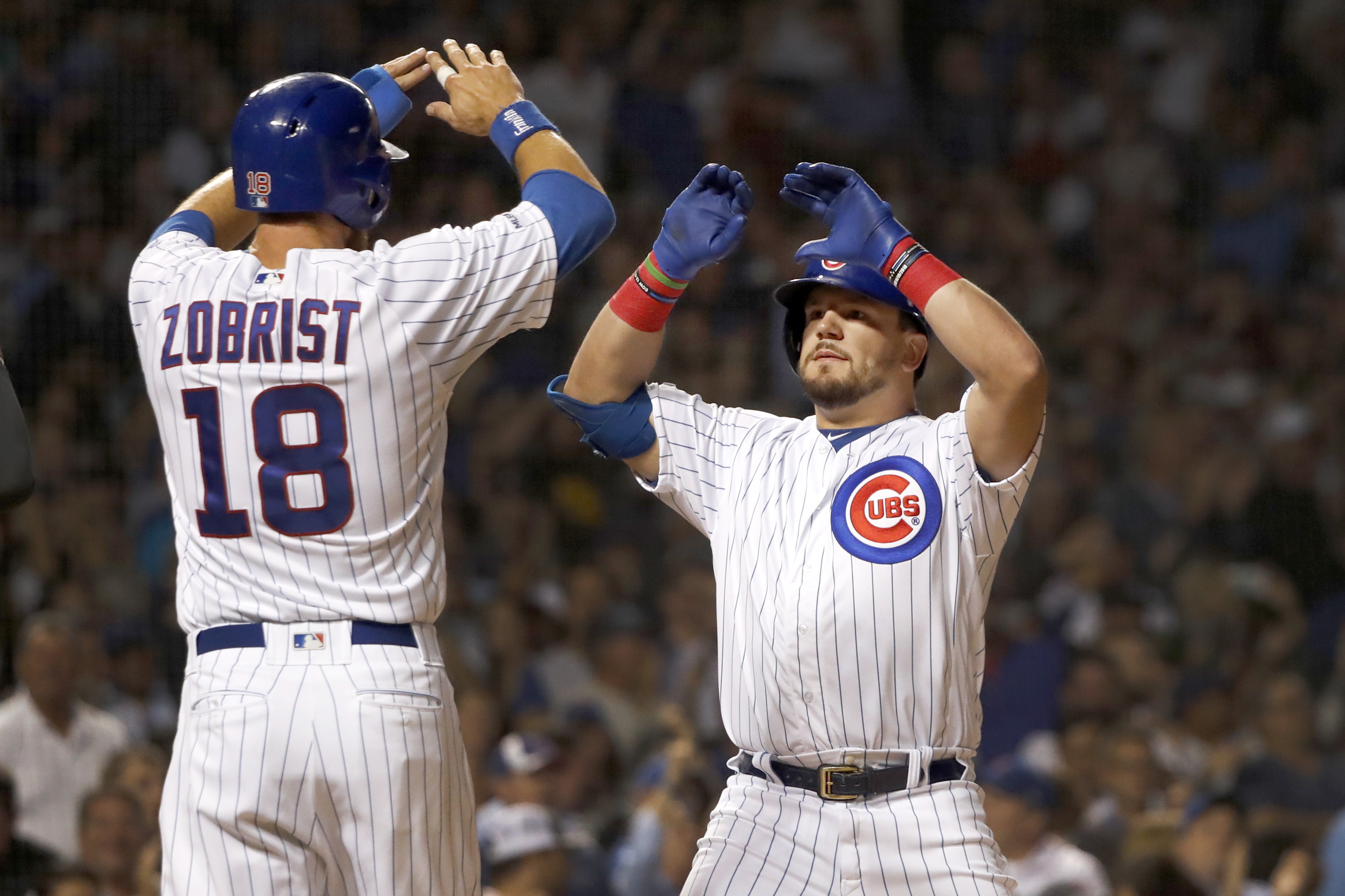 Schwarber homers as Cubs beat Reds 8-2