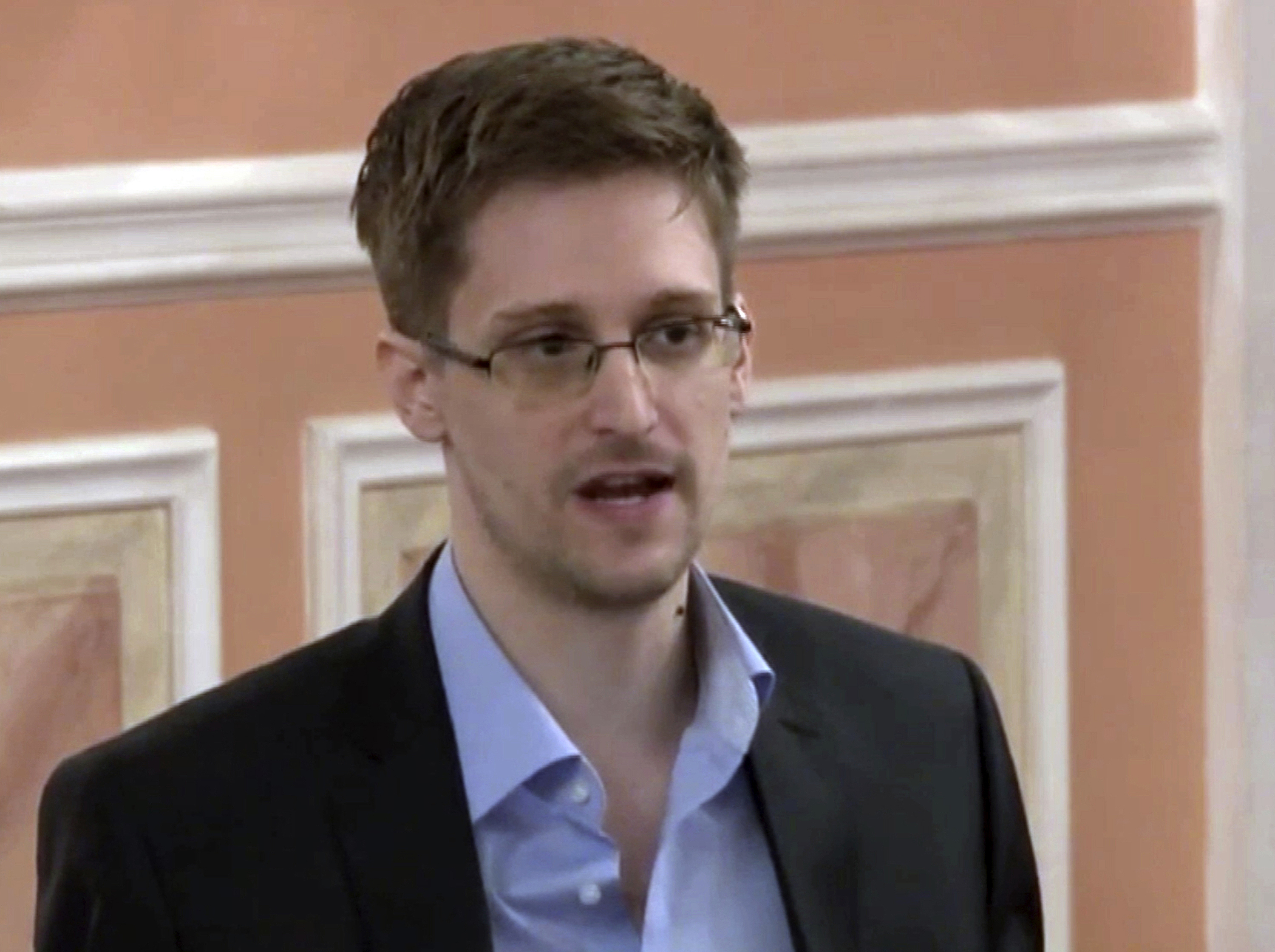 Justice Dept. files lawsuit against Snowden over memoir