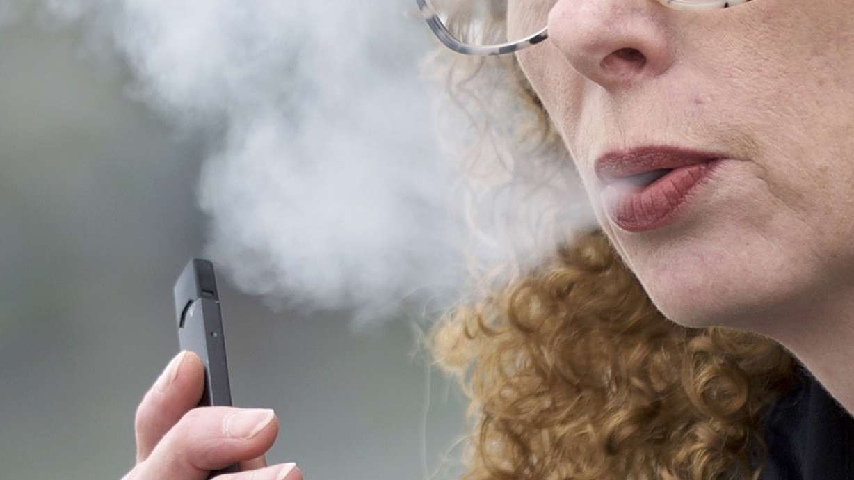 Knockoff pot vapes raise concerns for licensed companies