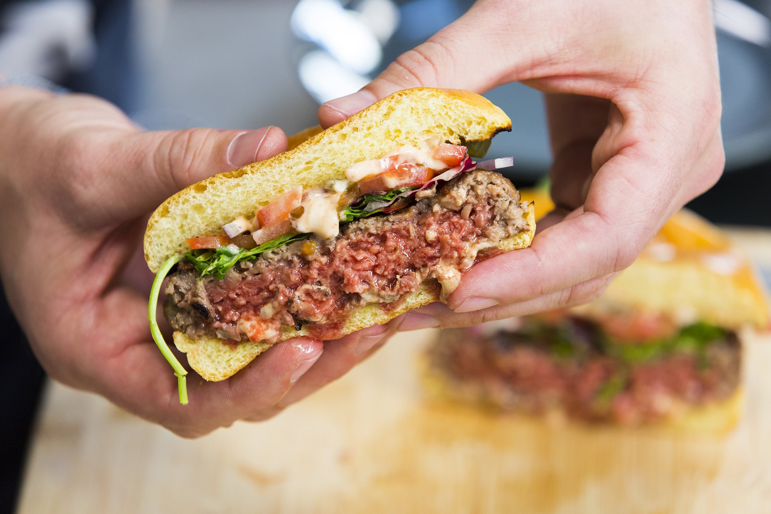 Impossible Burgers to start selling in grocery stores for first time