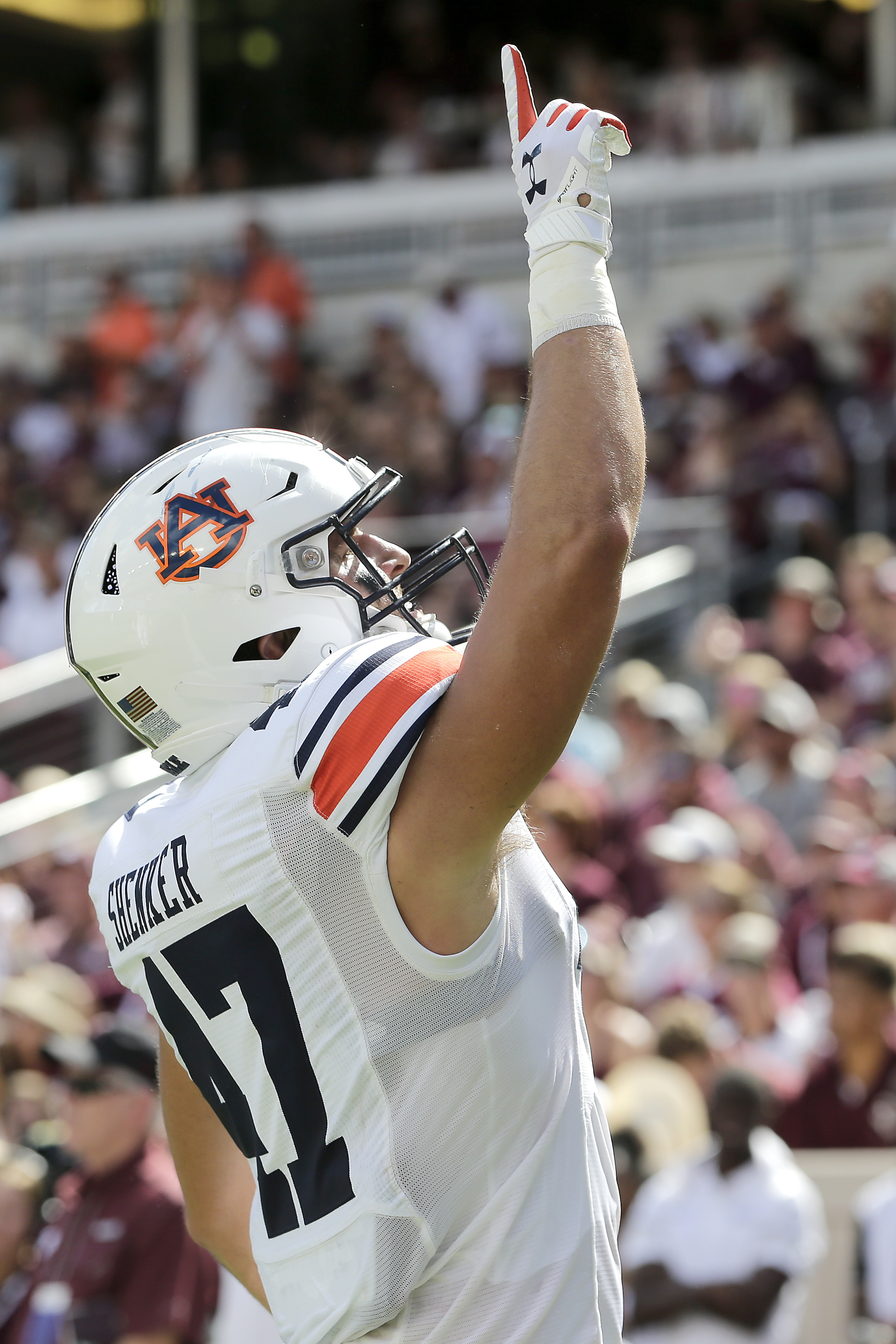 Nix helps No. 8 Auburn over No. 17 Texas A&M 28-20